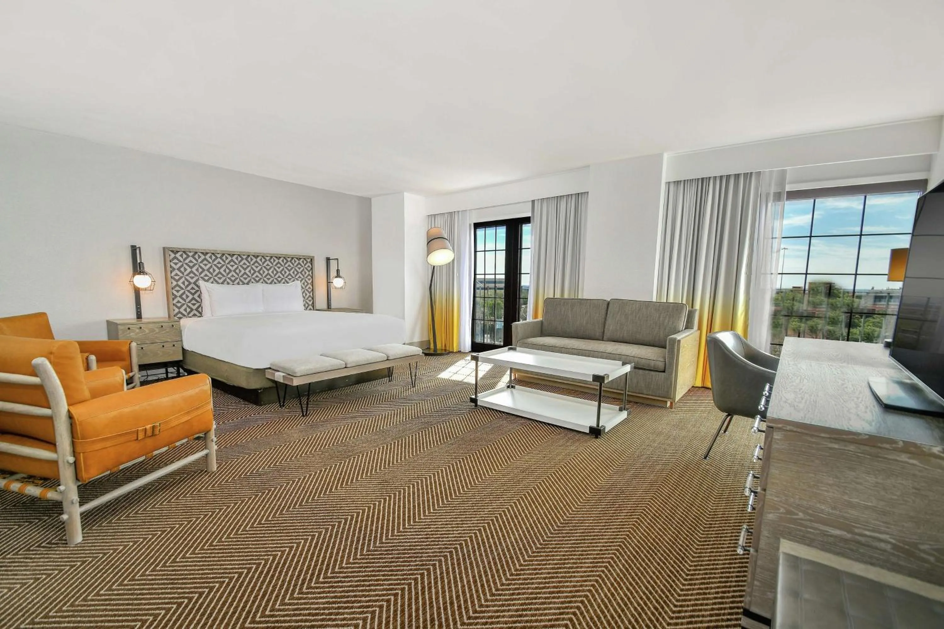 Bedroom, Bed in DoubleTree by Hilton Austin