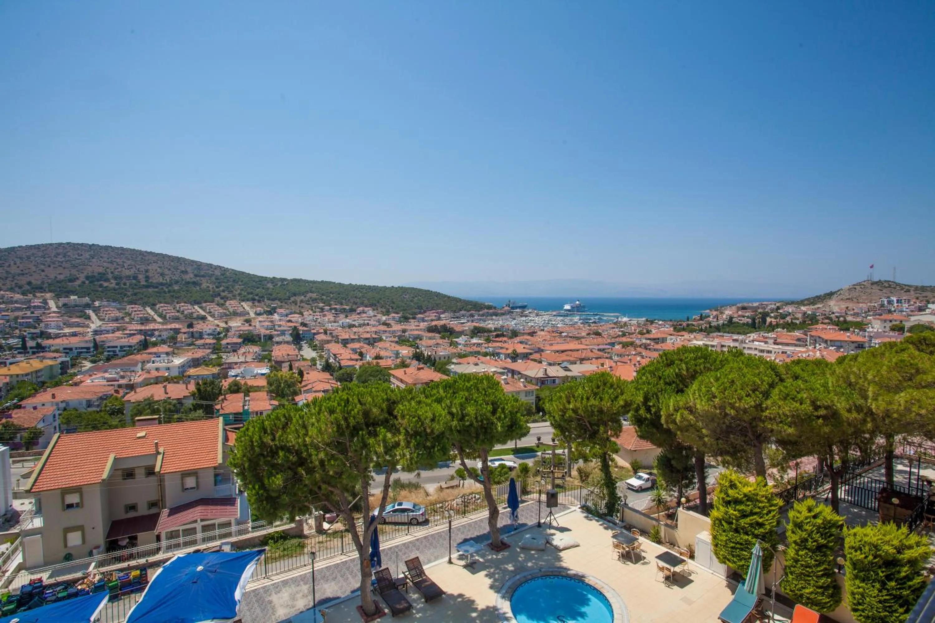 Spring in My Solmaz Hotel