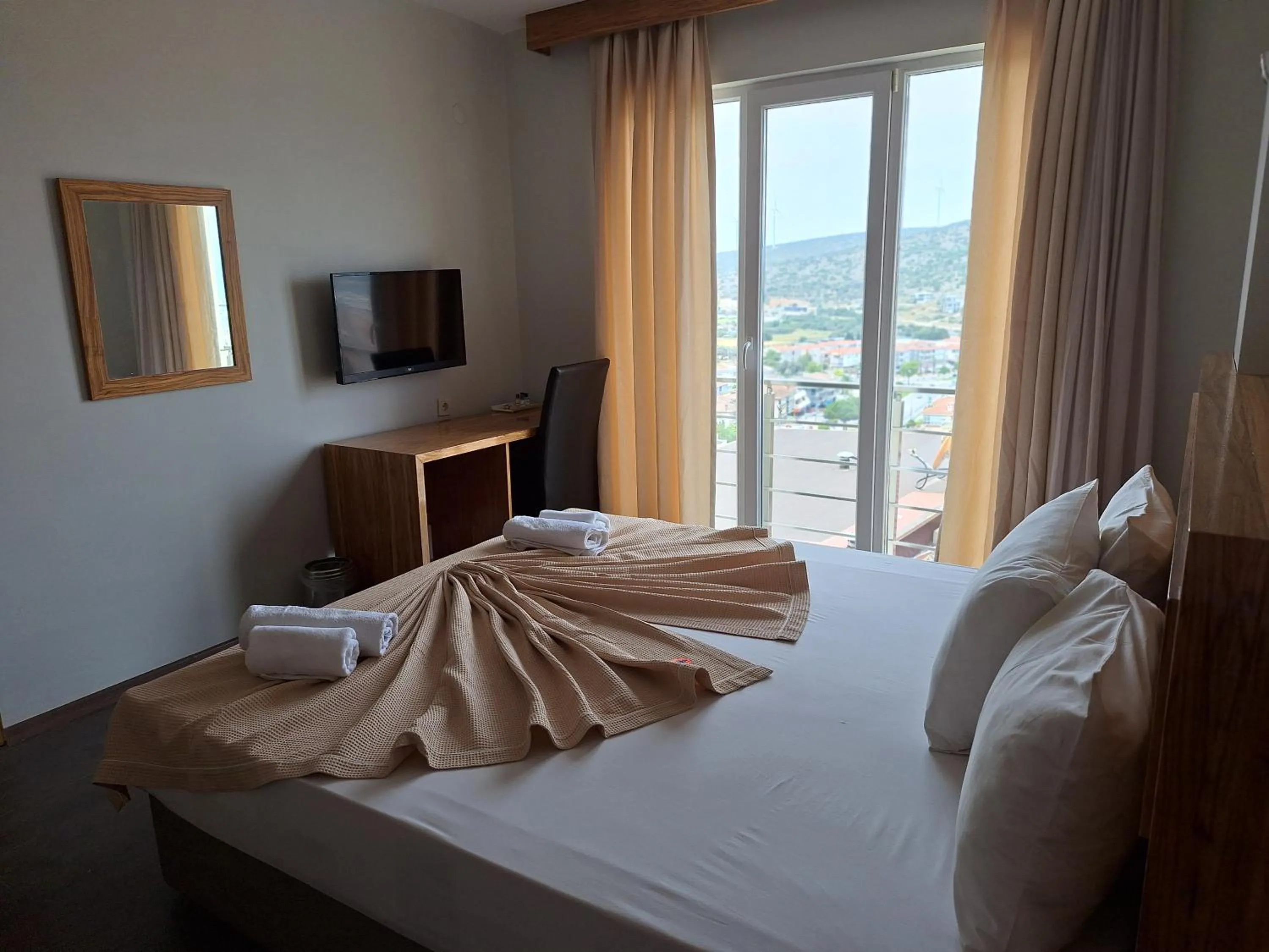 Bed in My Solmaz Hotel