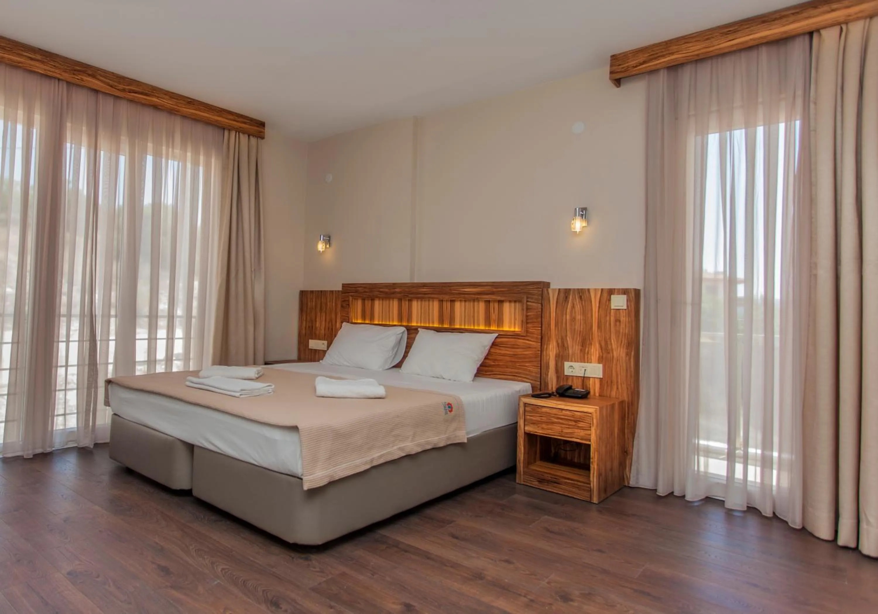 Bedroom, Bed in My Solmaz Hotel