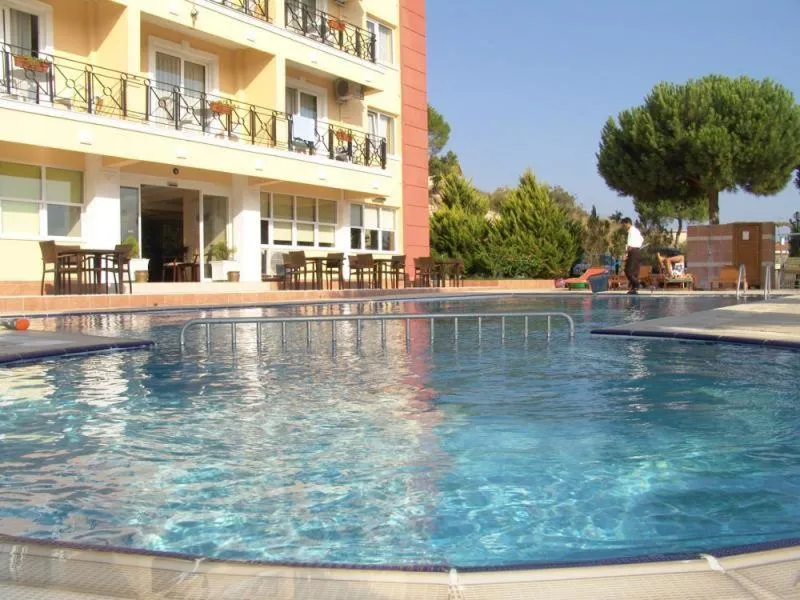 Swimming pool in My Solmaz Hotel