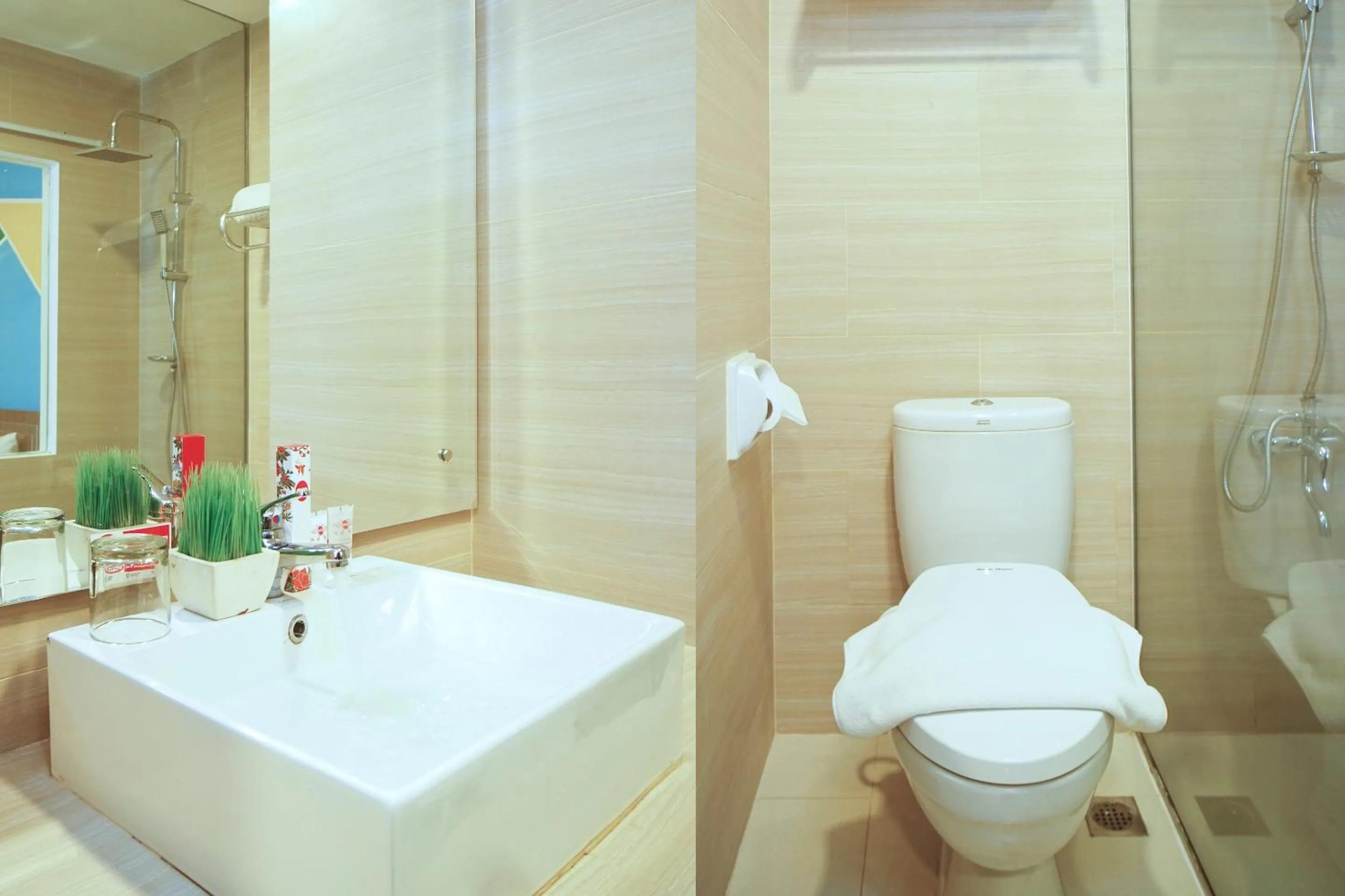 Bathroom in Collection O 166 Hotel Princess