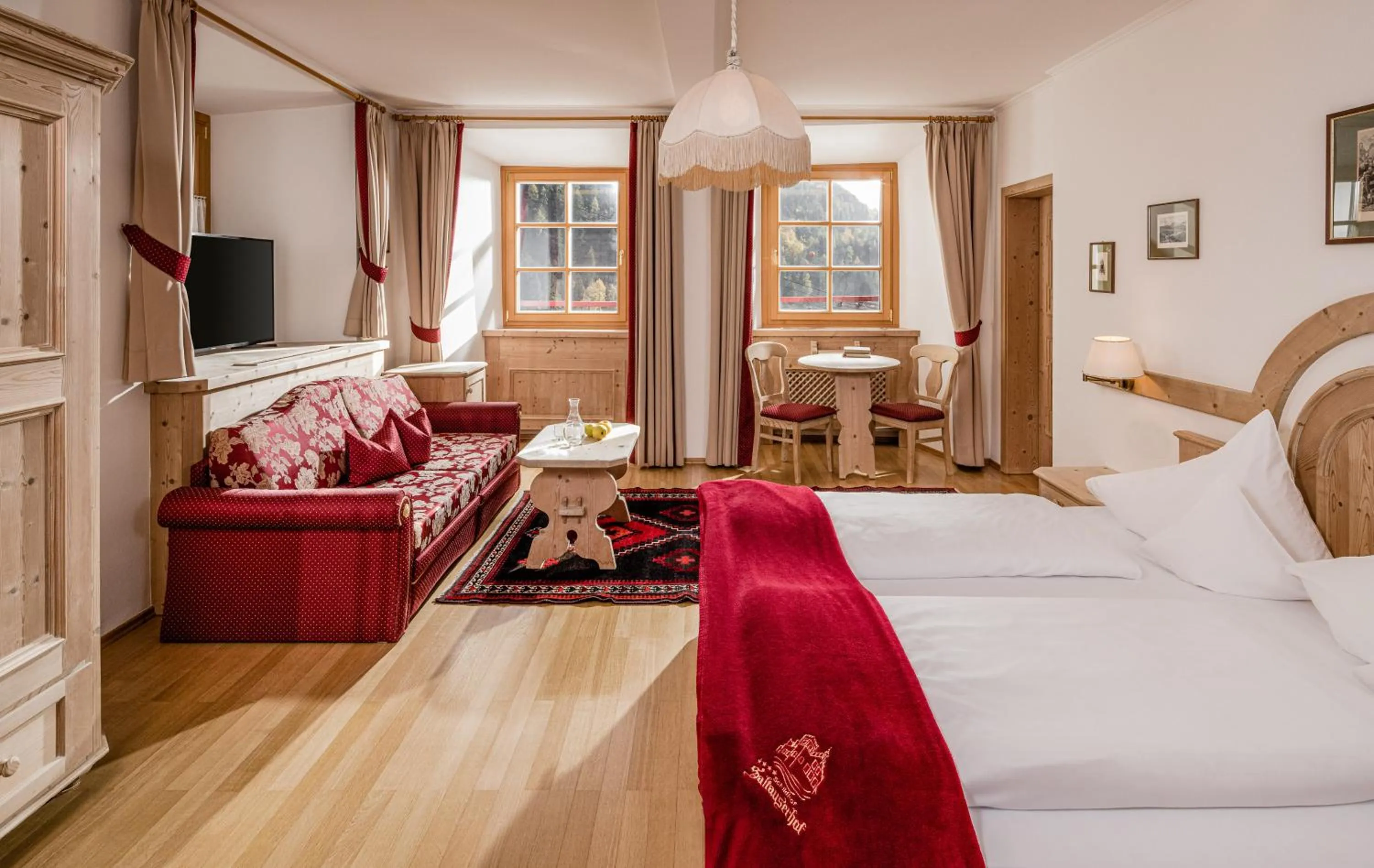Photo of the whole room, Bed in Hotel Saltauserhof