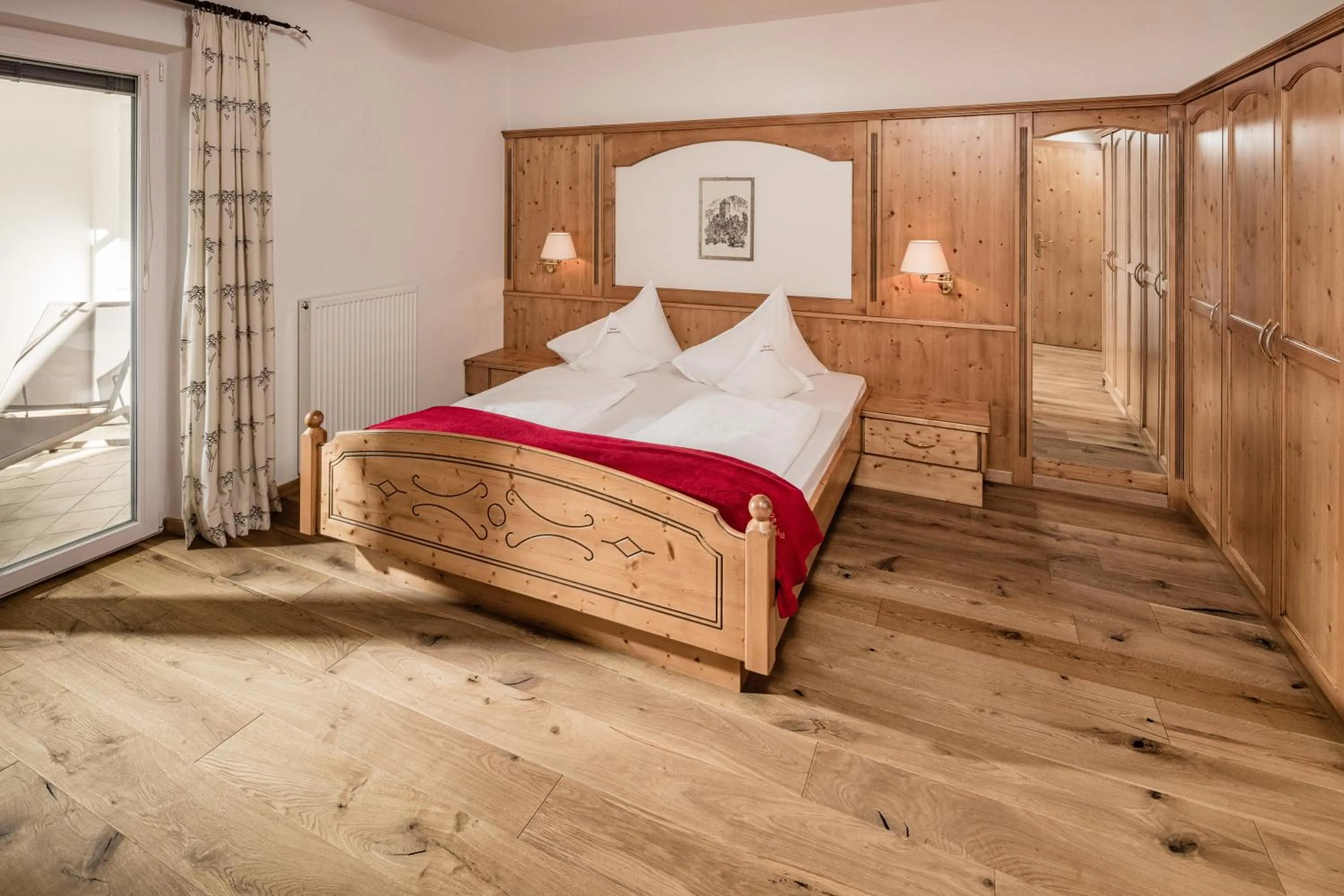 Bed in Hotel Saltauserhof