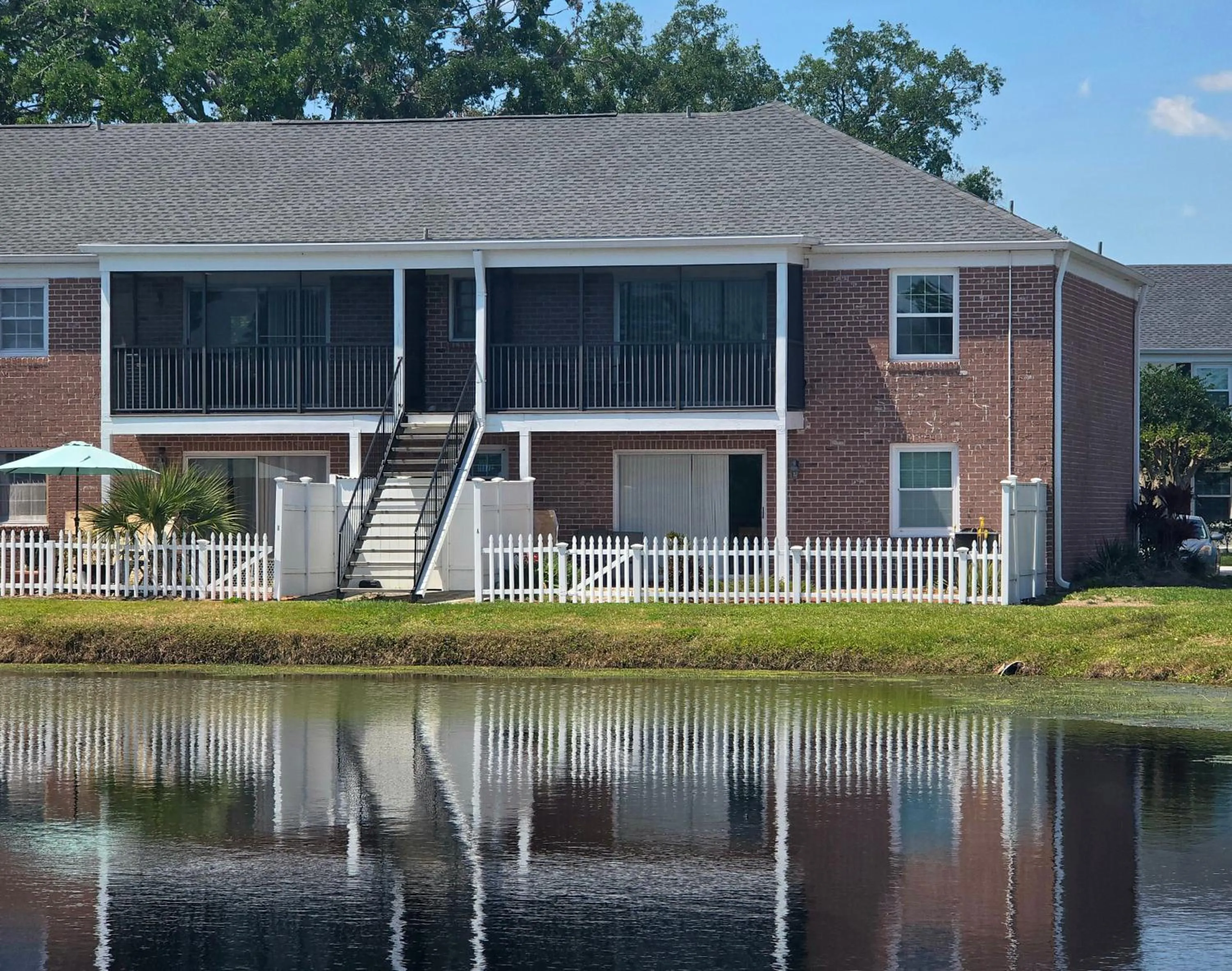 Beautiful Condo Close to Busch Gardens