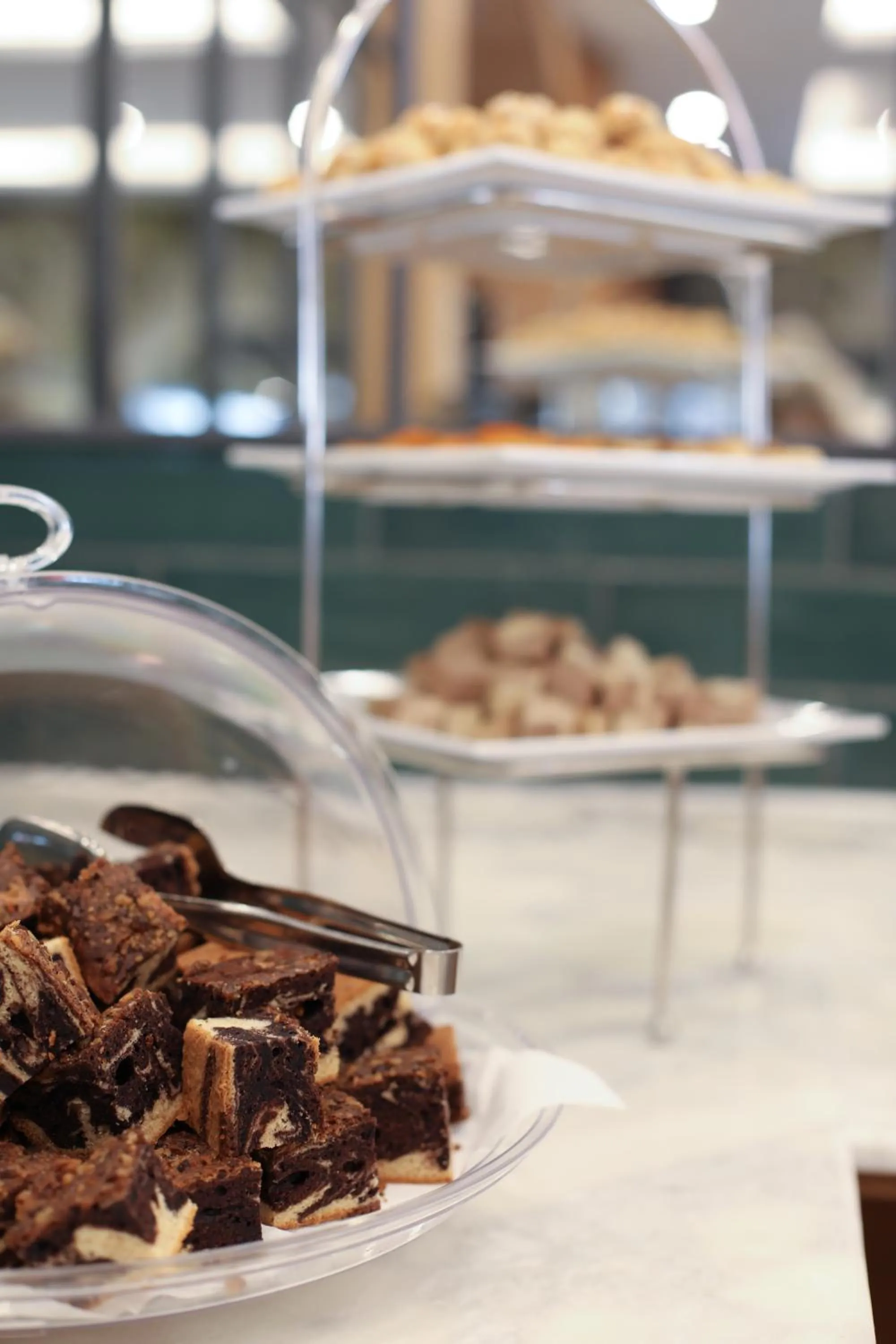 Restaurant/places to eat in Expoist Hotel