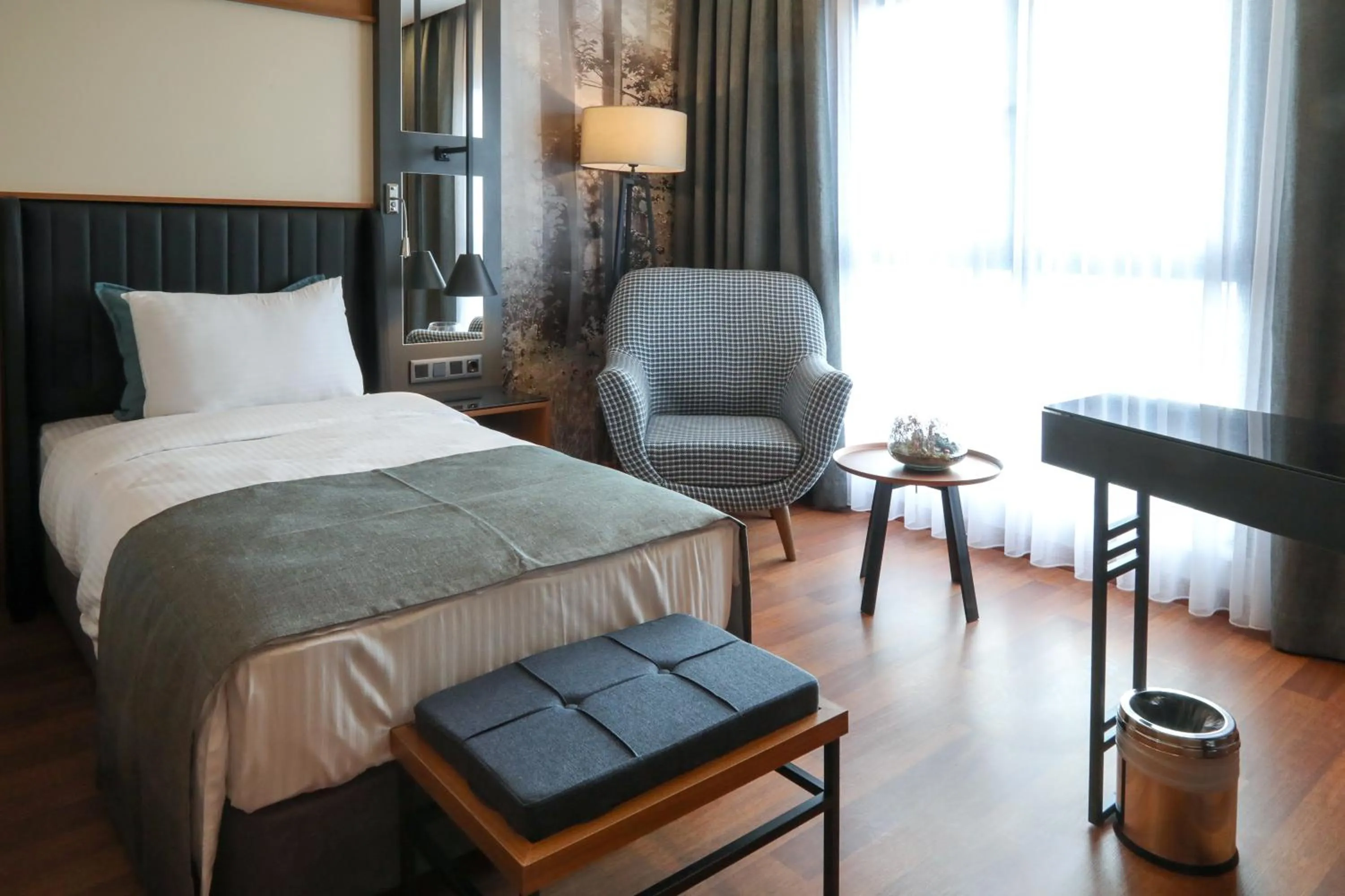 Photo of the whole room, Bed in Expoist Hotel