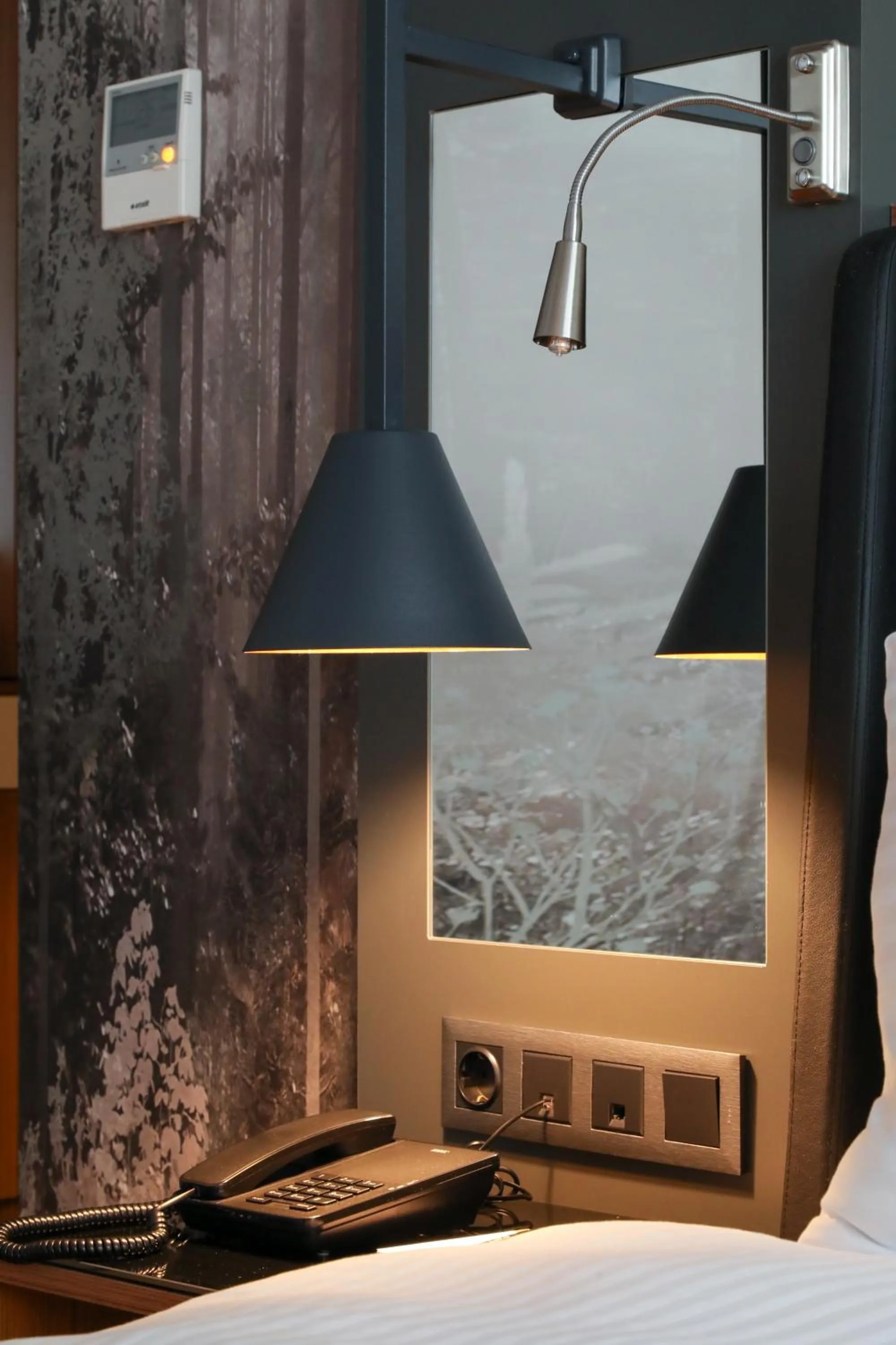 Coffee/tea facilities in Expoist Hotel