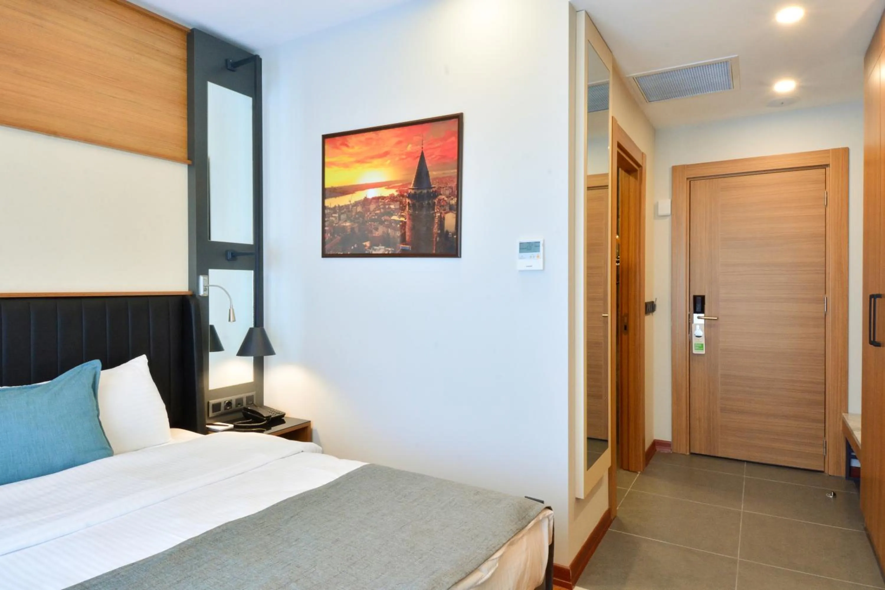 Bed in Expoist Hotel