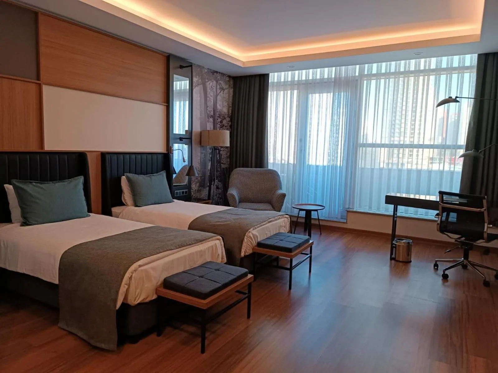 Seating area, Bed in Expoist Hotel