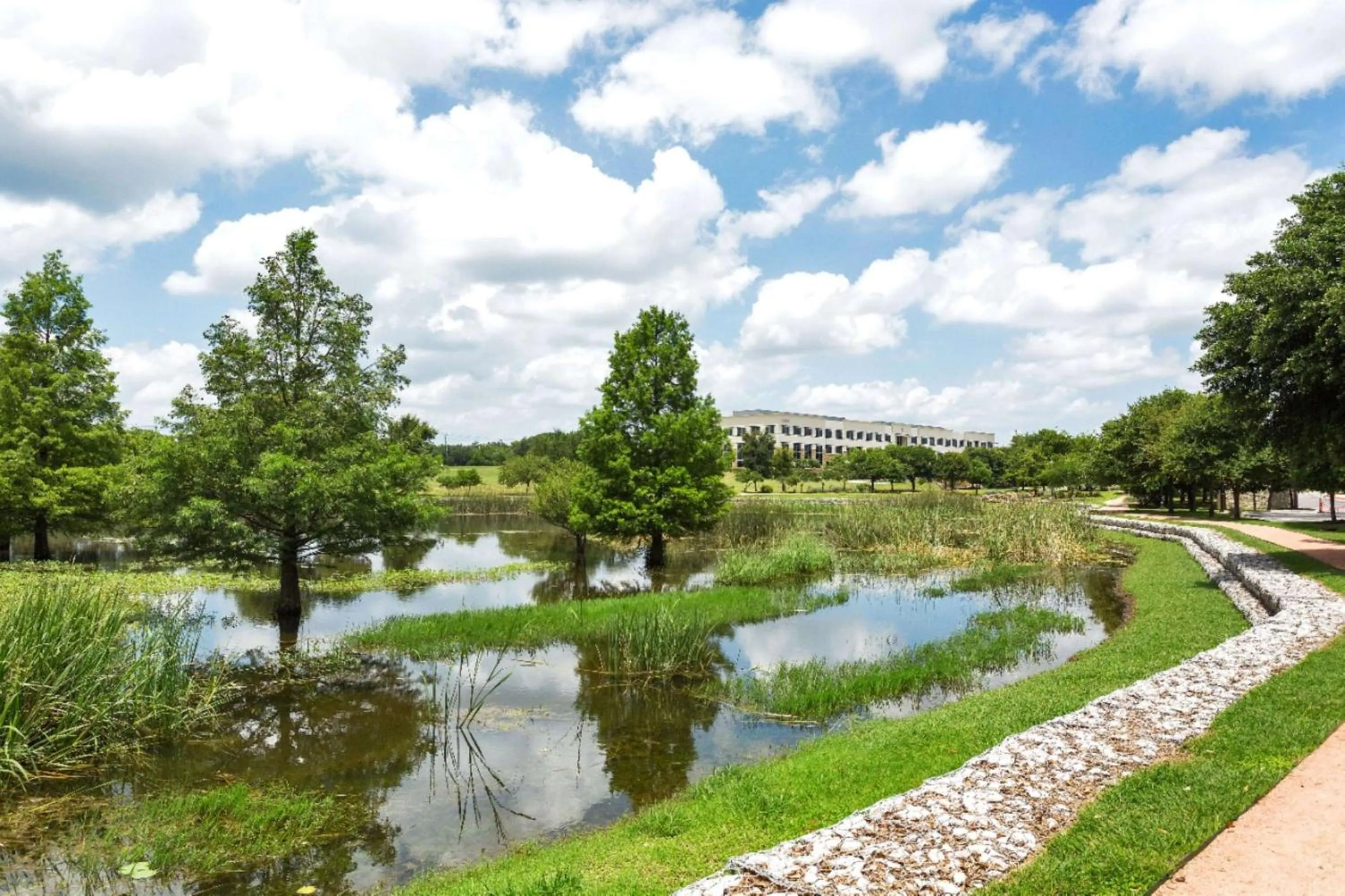 Garden in Hilton Garden Inn Austin North