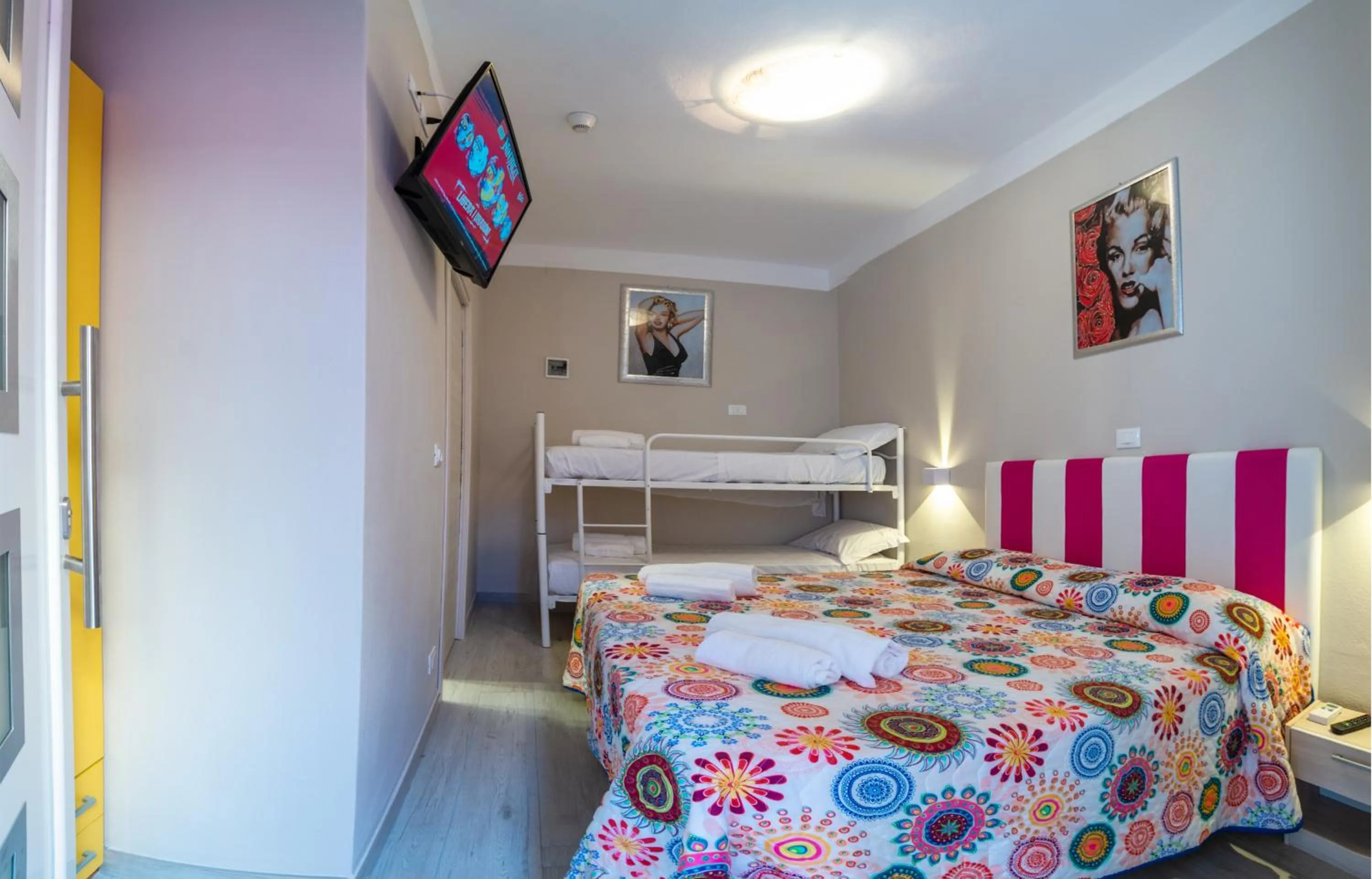 Bedroom, Bed in Hotel Romantik & Depandance