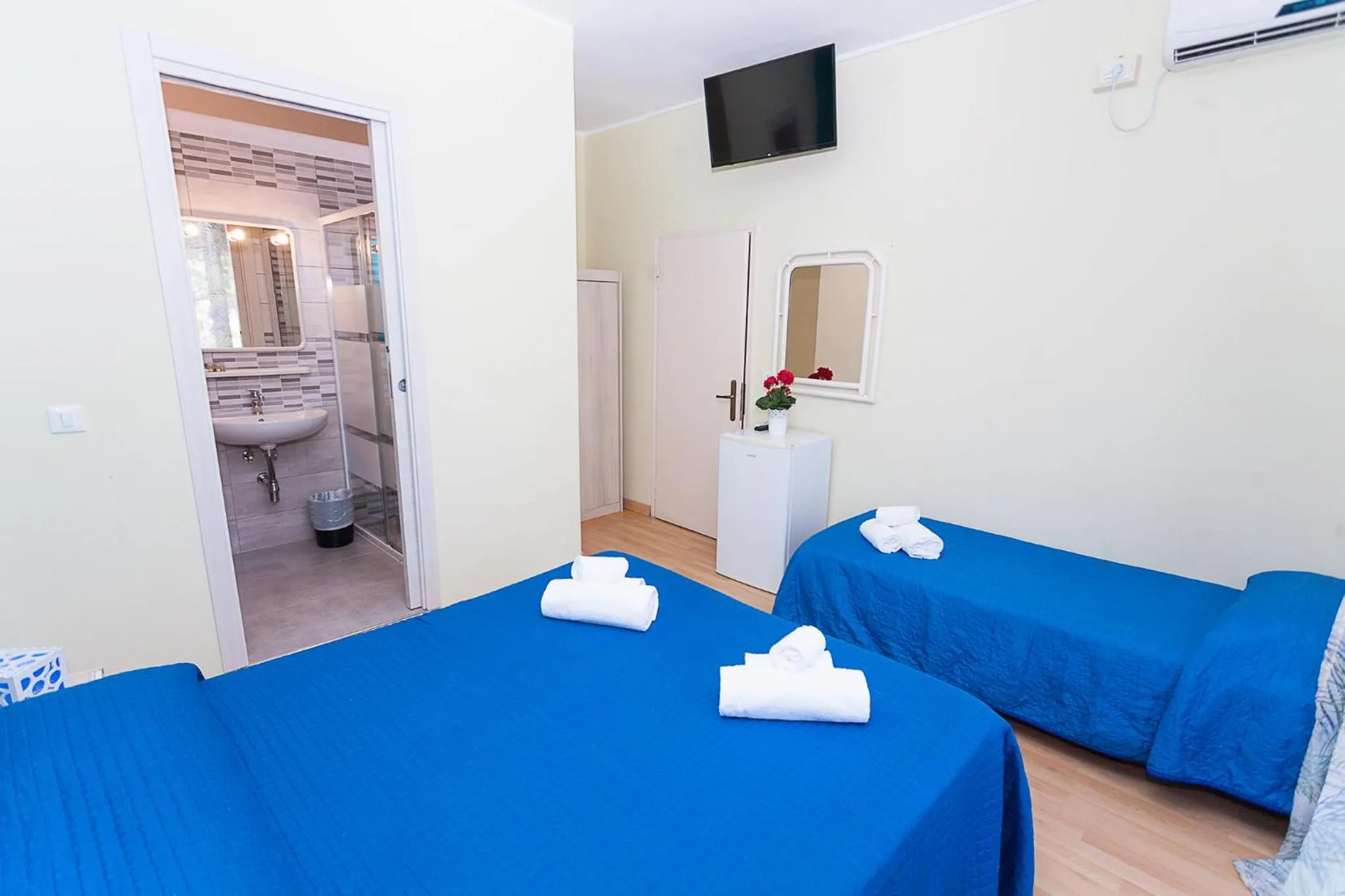 Bed in Hotel Romantik & Depandance