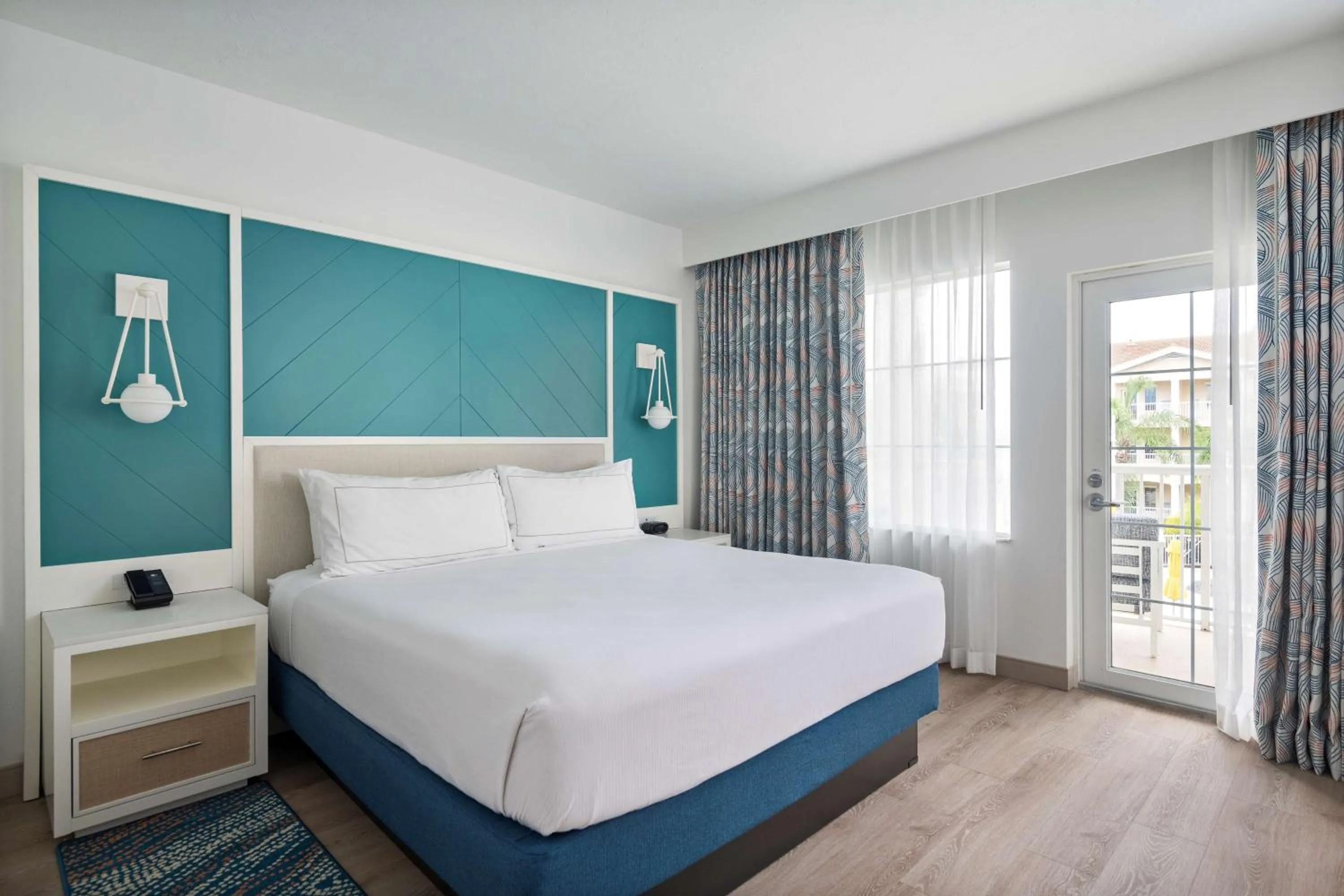 Bed in DoubleTree Suites by Hilton Naples