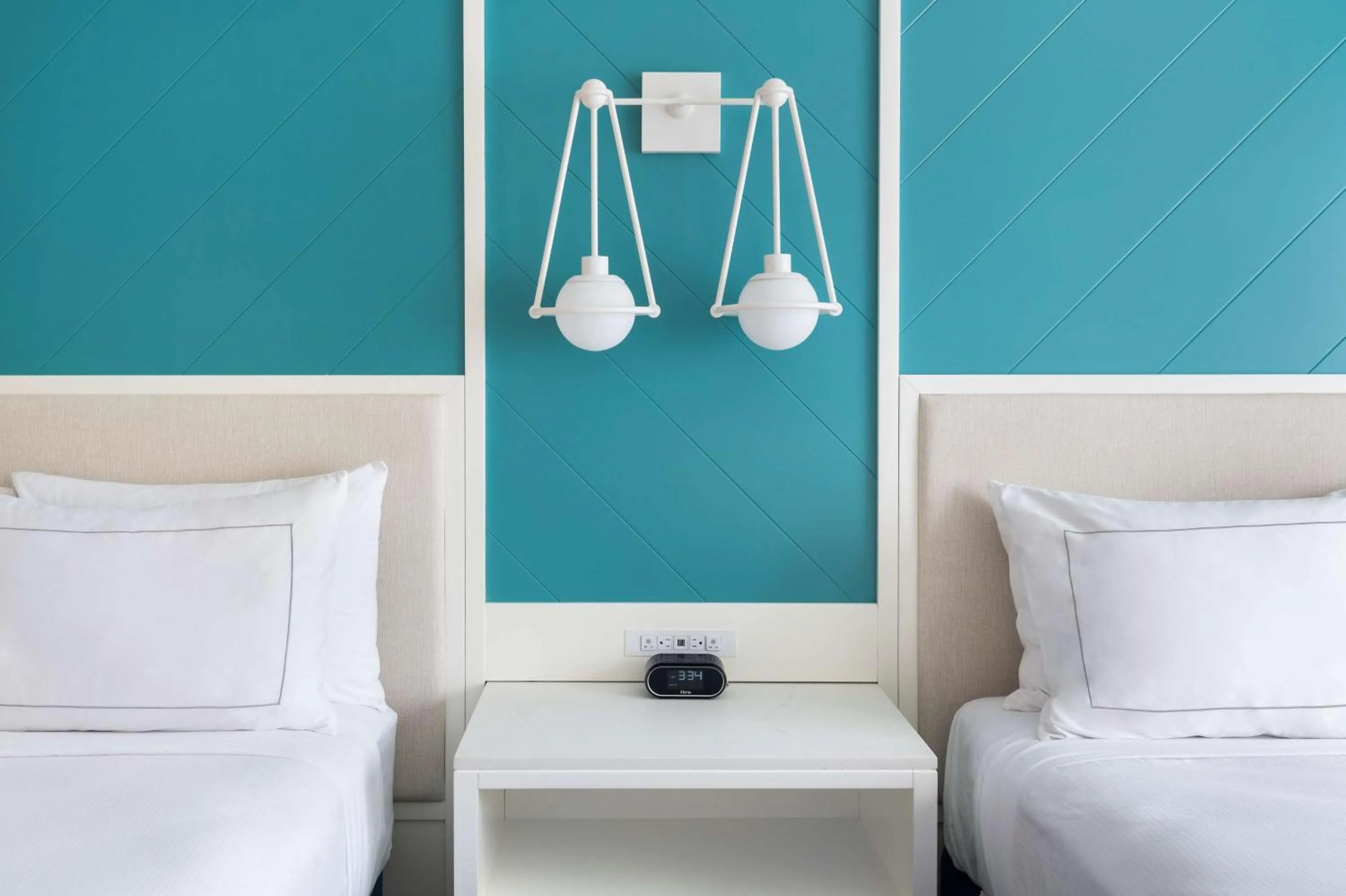 Bed in DoubleTree Suites by Hilton Naples