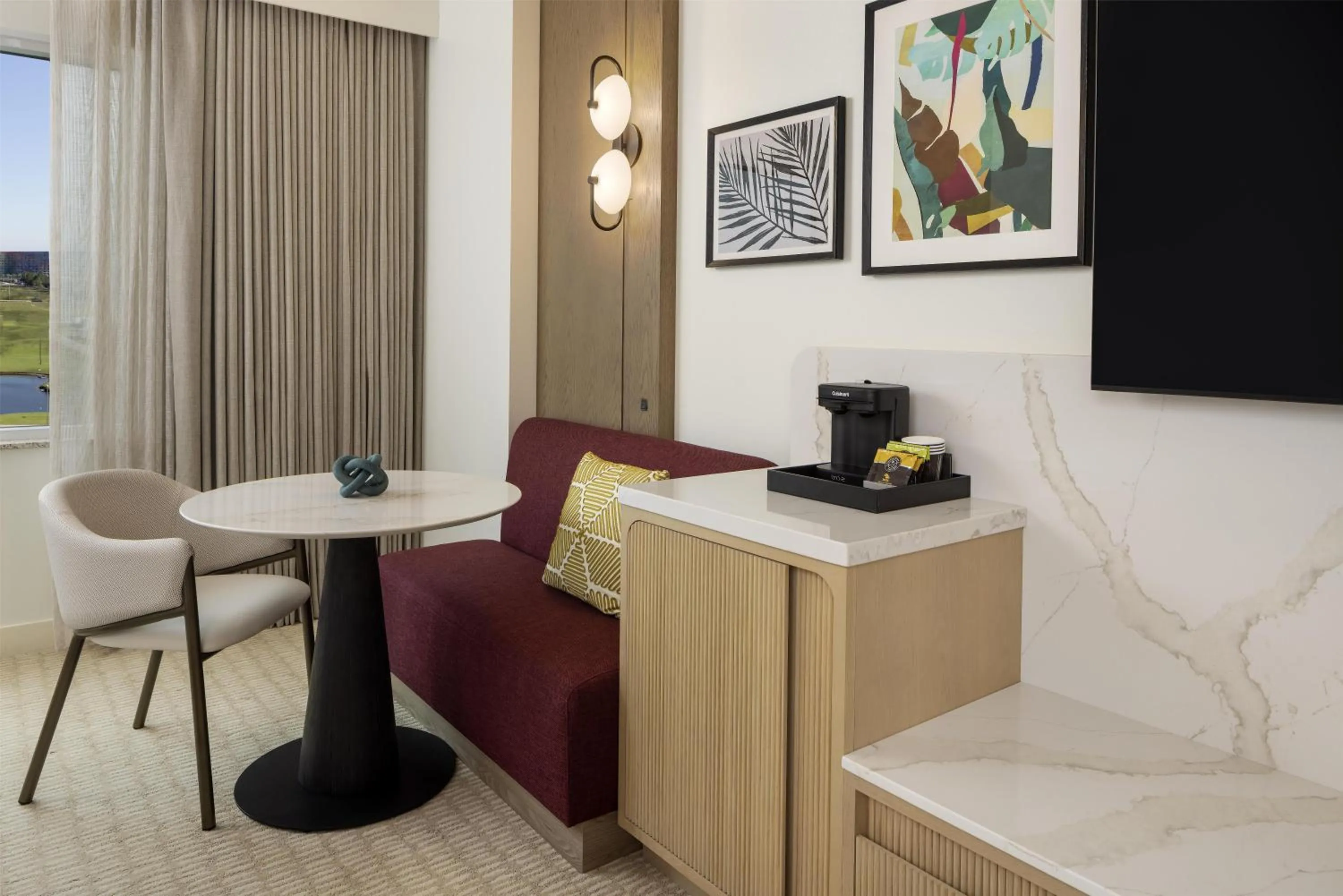 Living room in Hilton Orlando