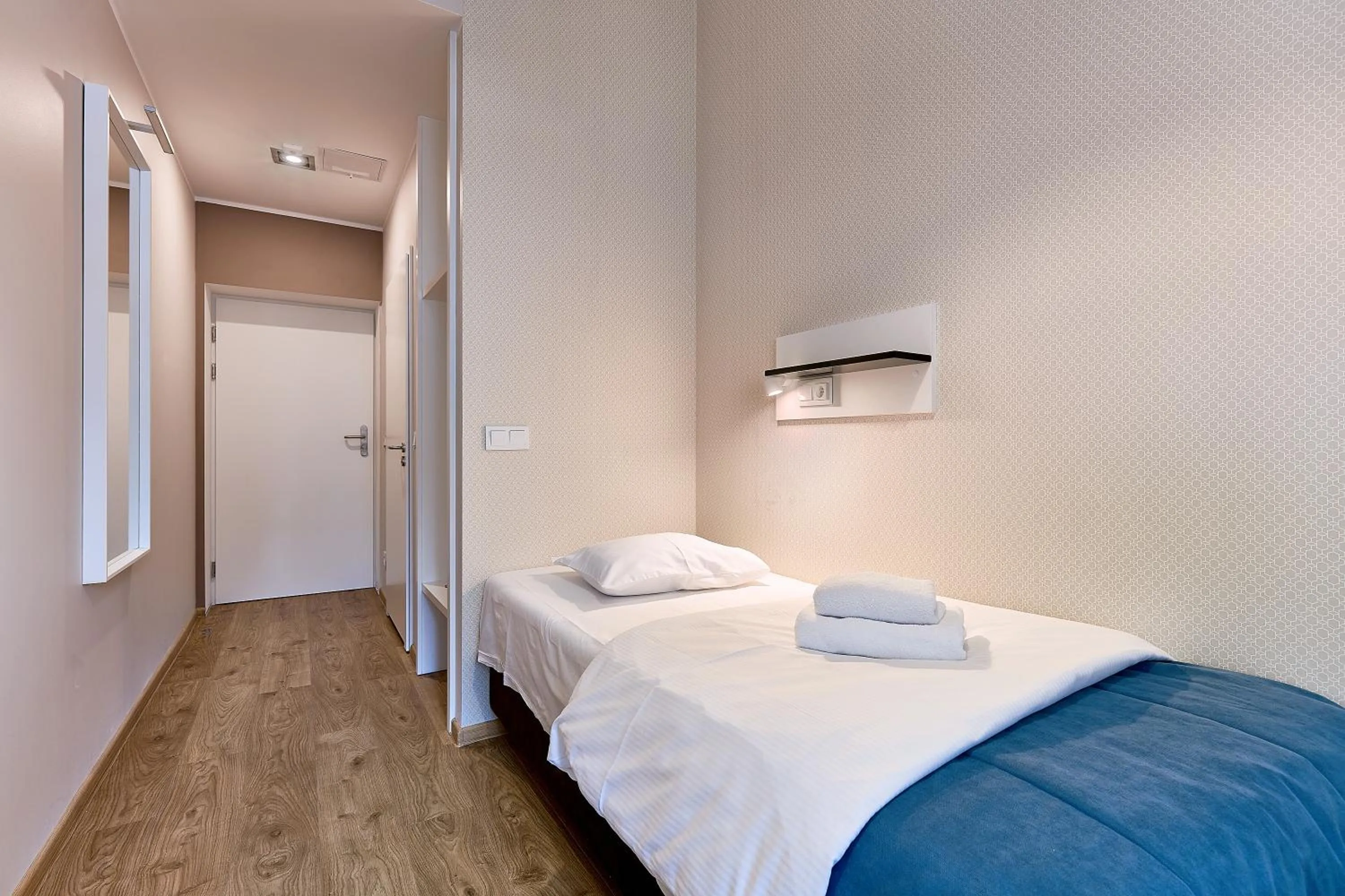 Photo of the whole room, Bed in Hotel Traffic Poznań Stare Miasto