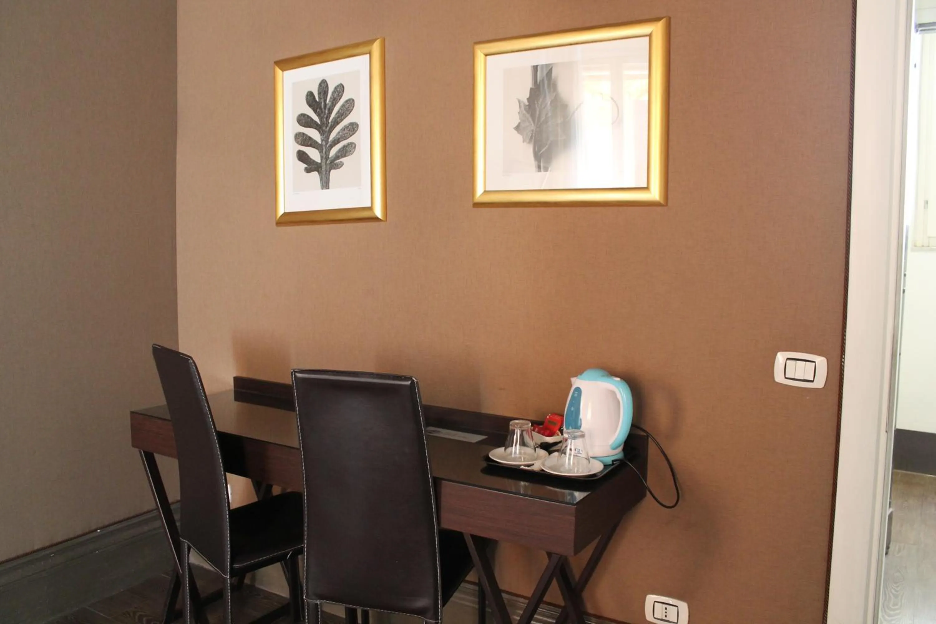 Coffee/tea facilities in Relais Palazzo Taverna