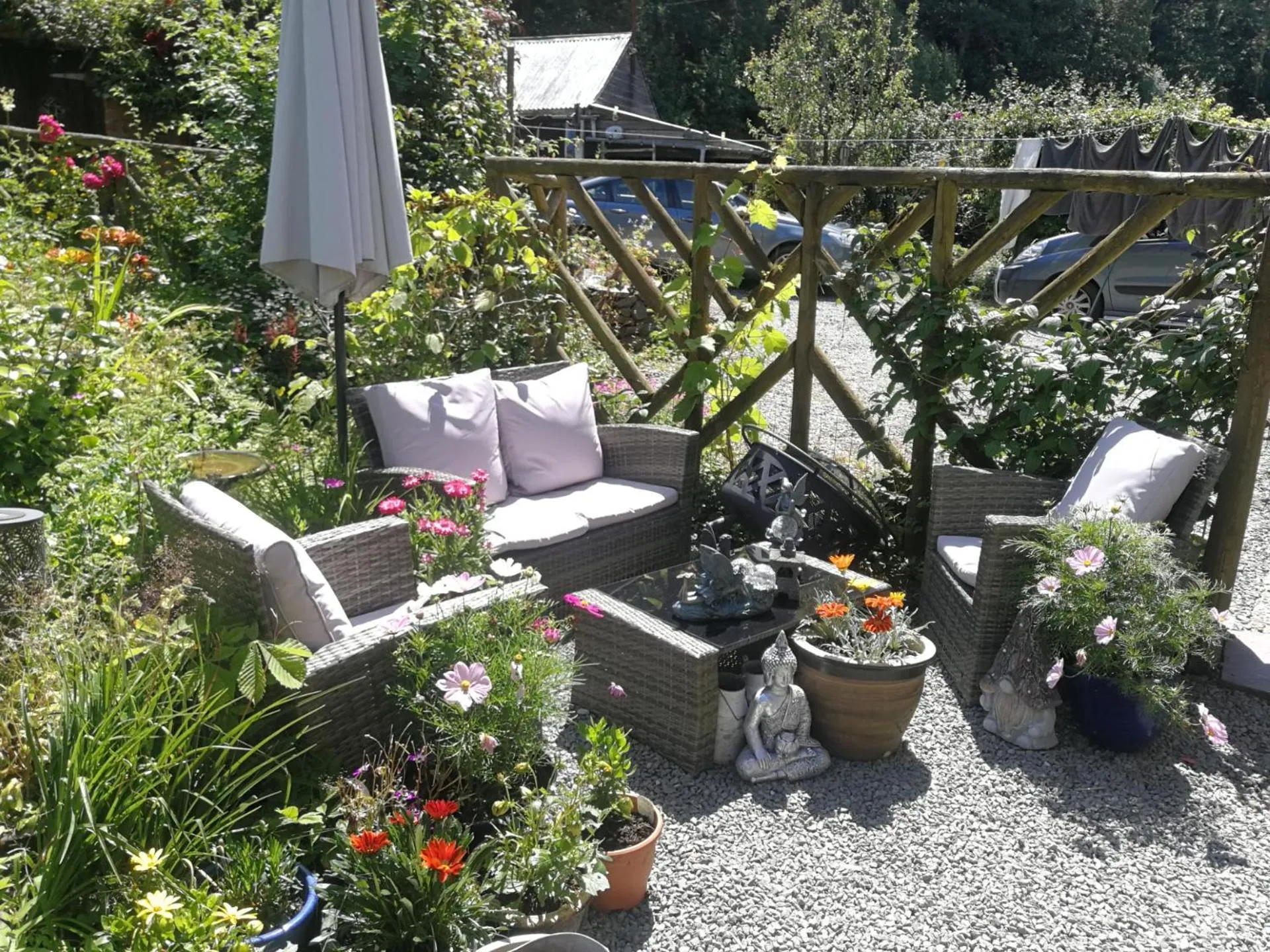 Garden in Yr Hen Farcdy