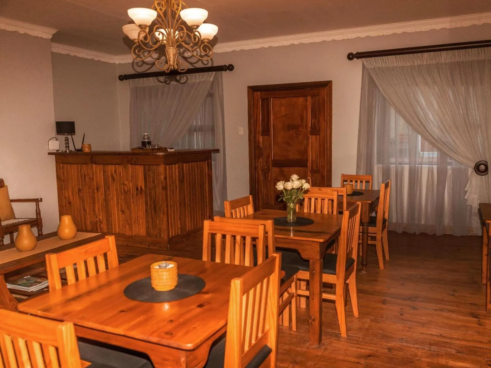 Dining area in Donsveertjie Gasteplaas & Venue