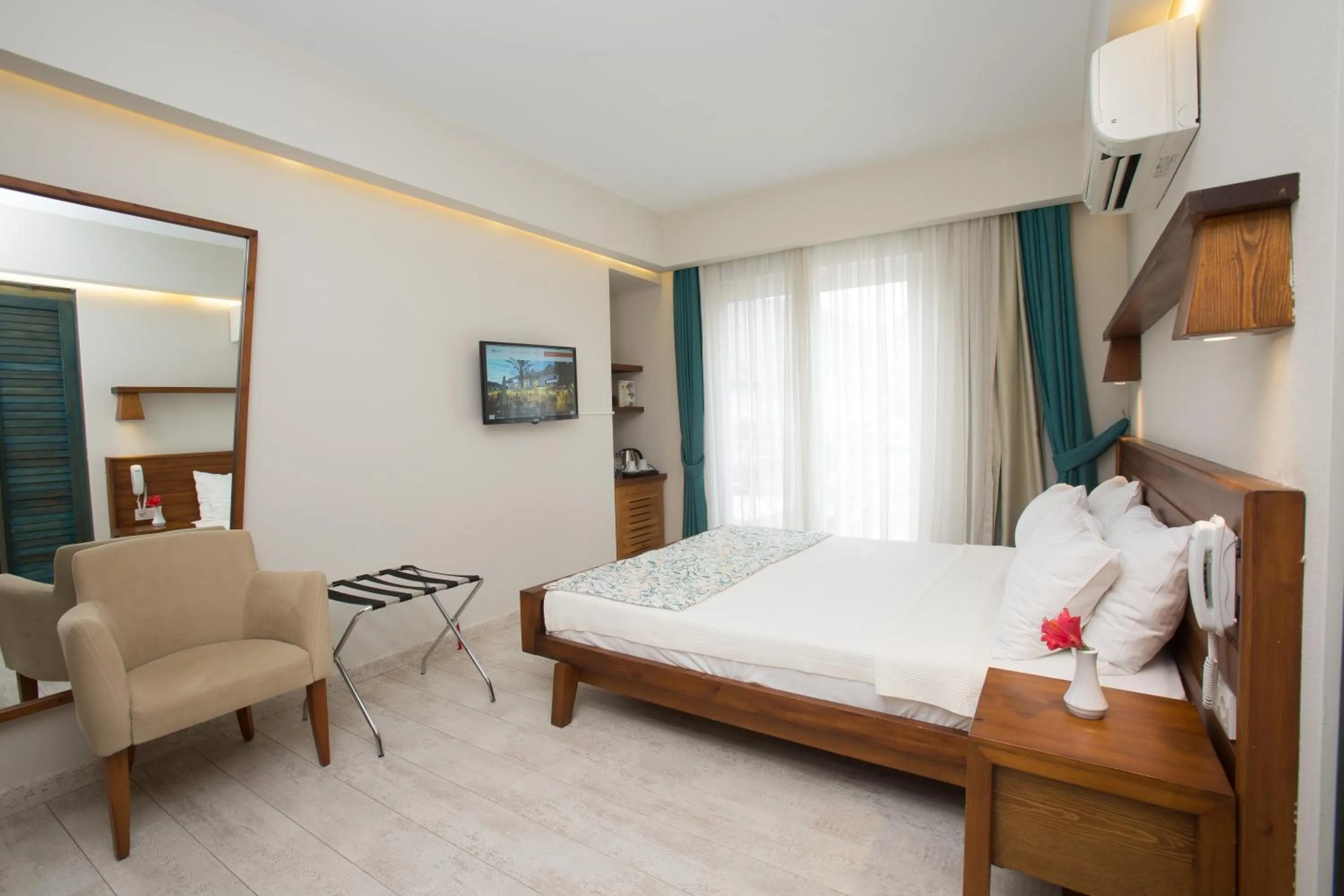 Spring, Bed in Dedeminn Marina Hotel