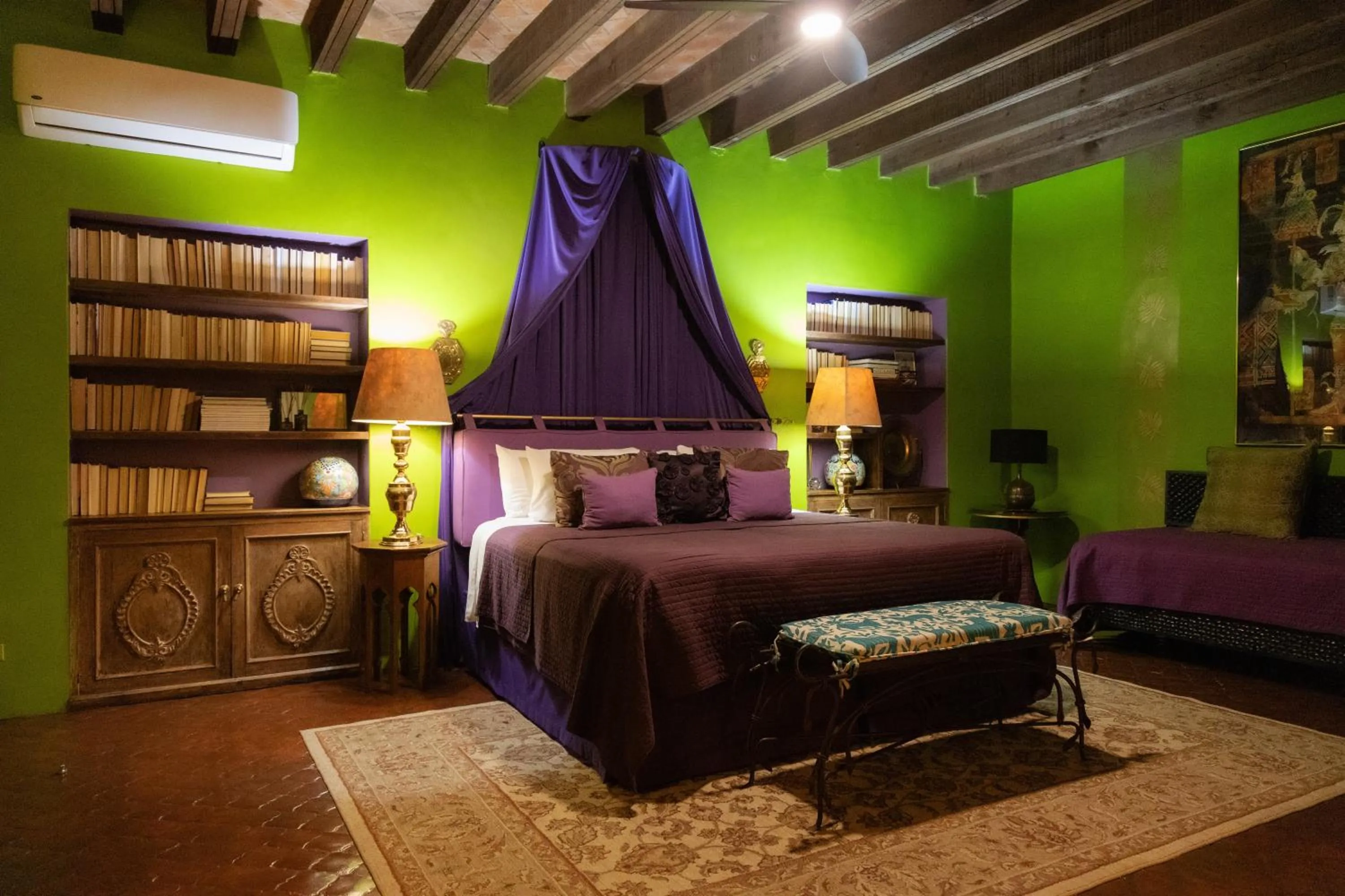 Bed in Casa Schuck Boutique Hotel