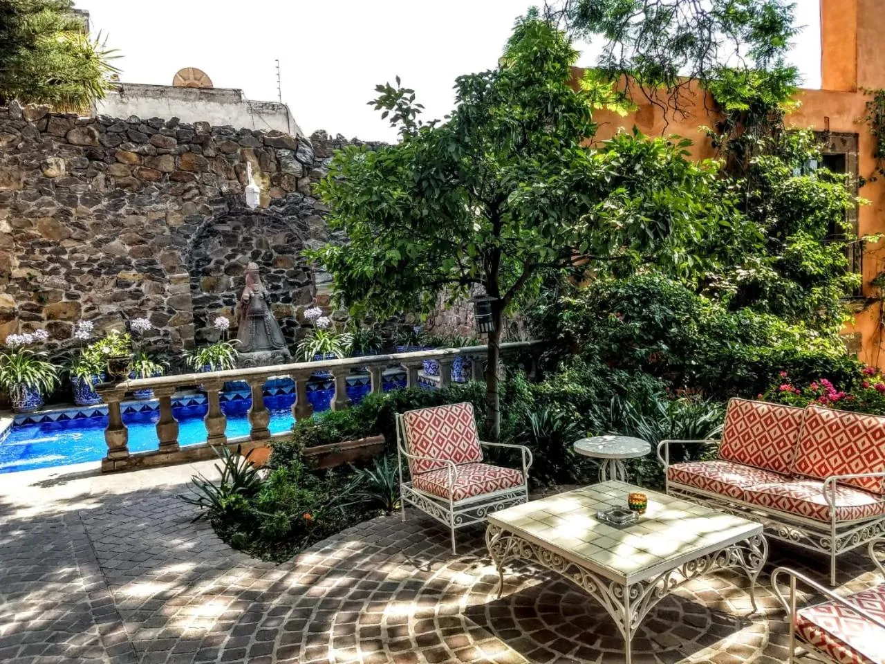 Seating area in Casa Schuck Boutique Hotel