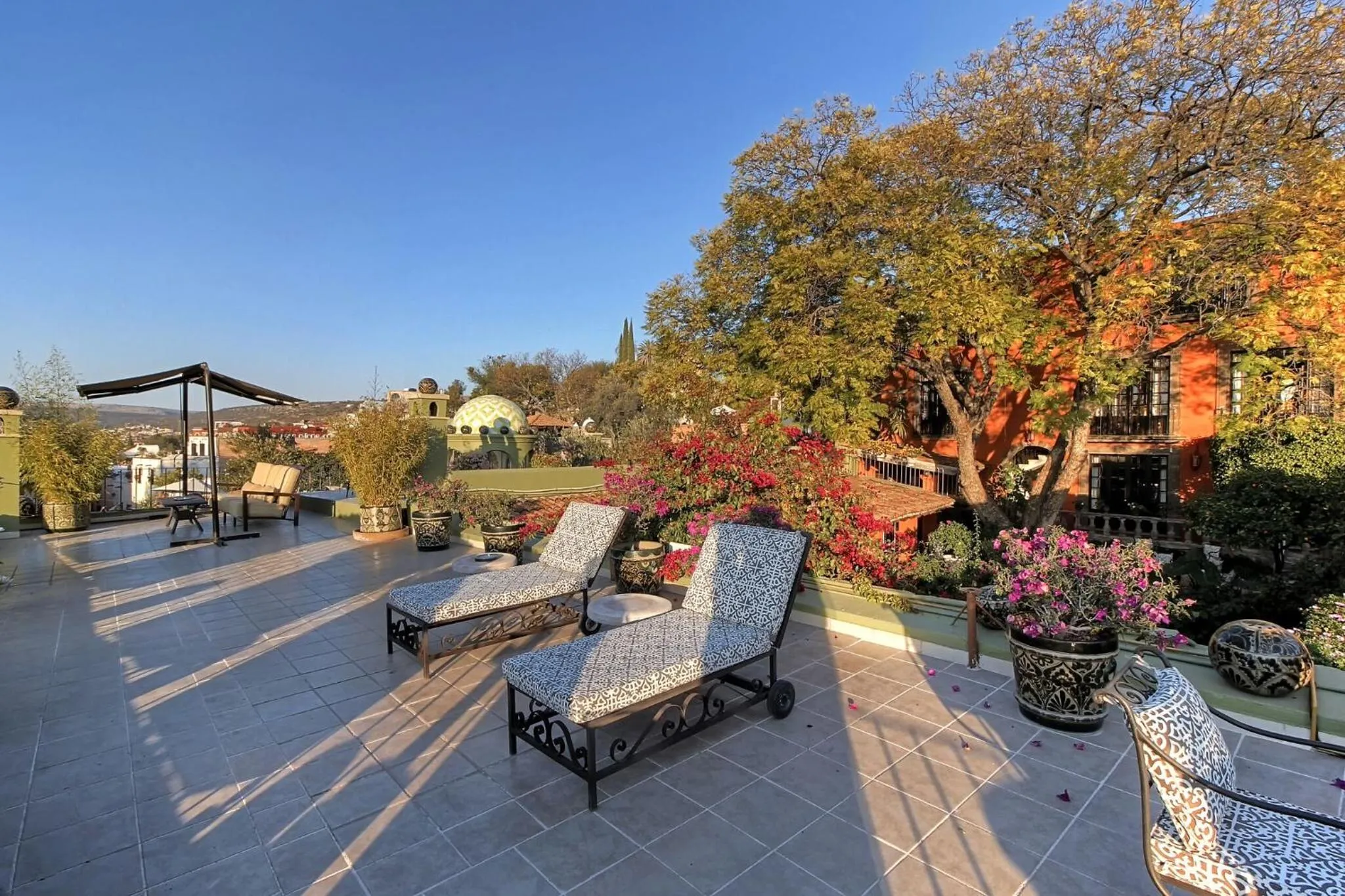 sunbed in Casa Schuck Boutique Hotel