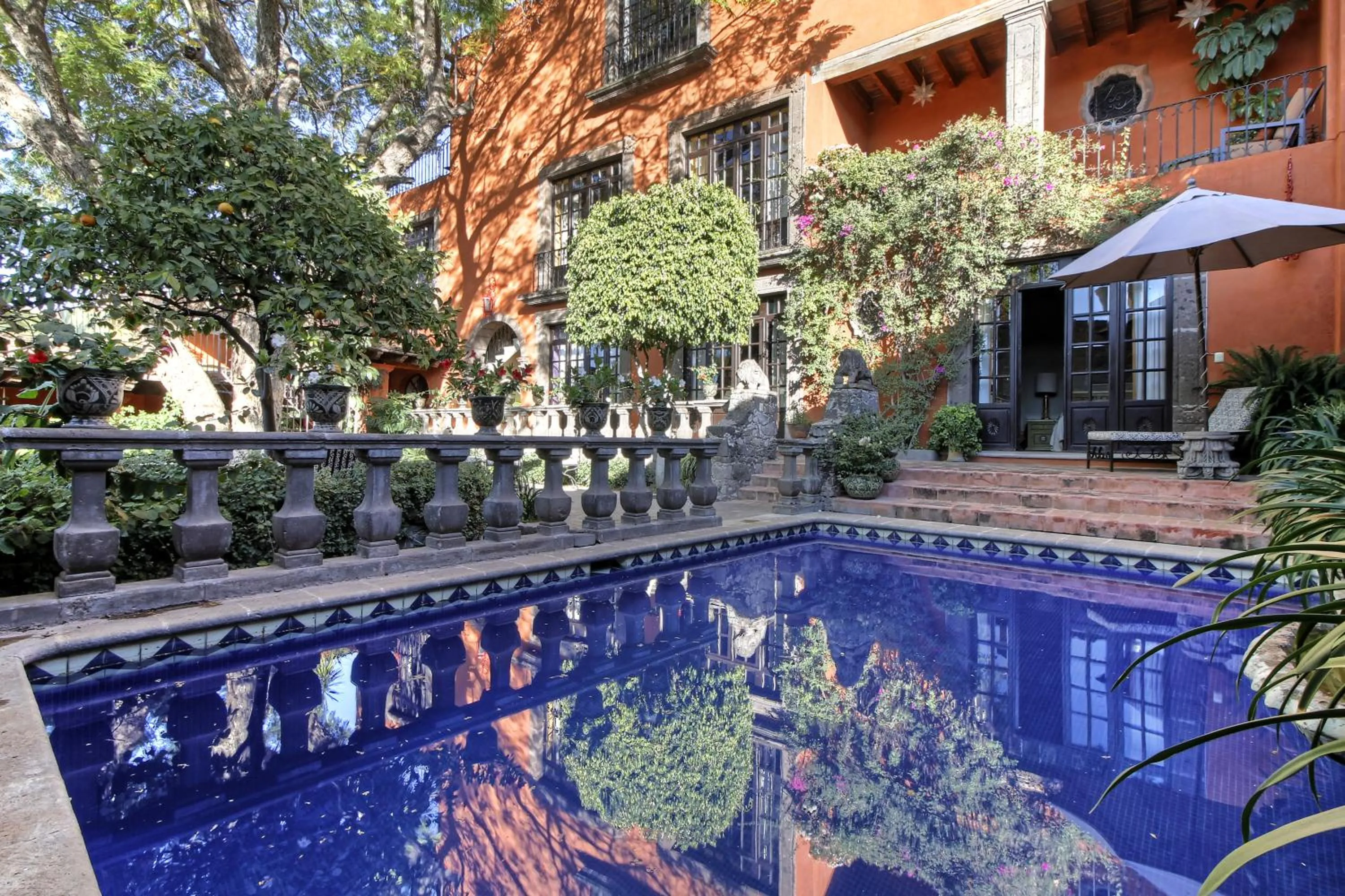 Swimming pool in Casa Schuck Boutique Hotel
