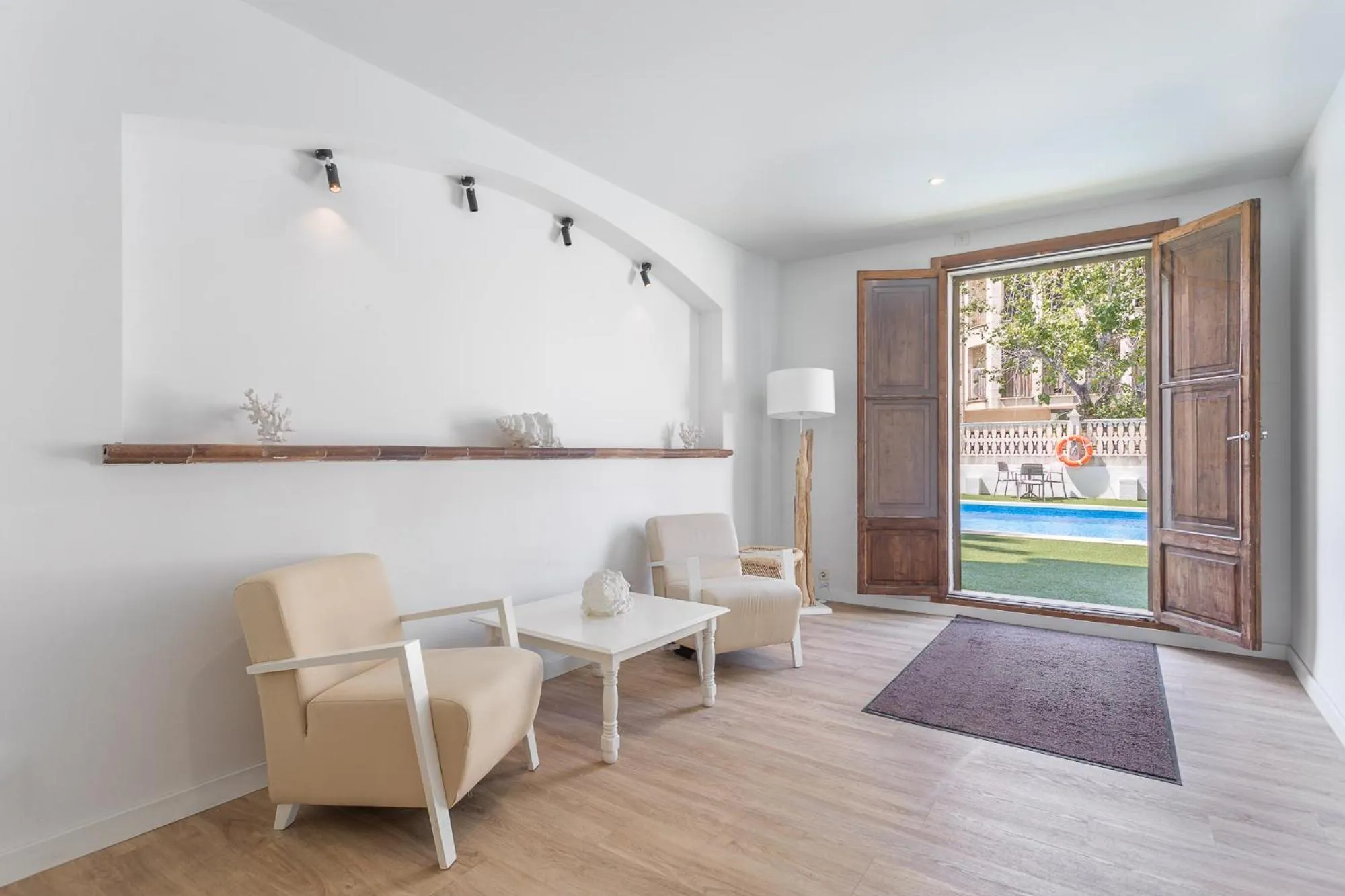 Lounge or bar in FERGUS Style Soller Beach