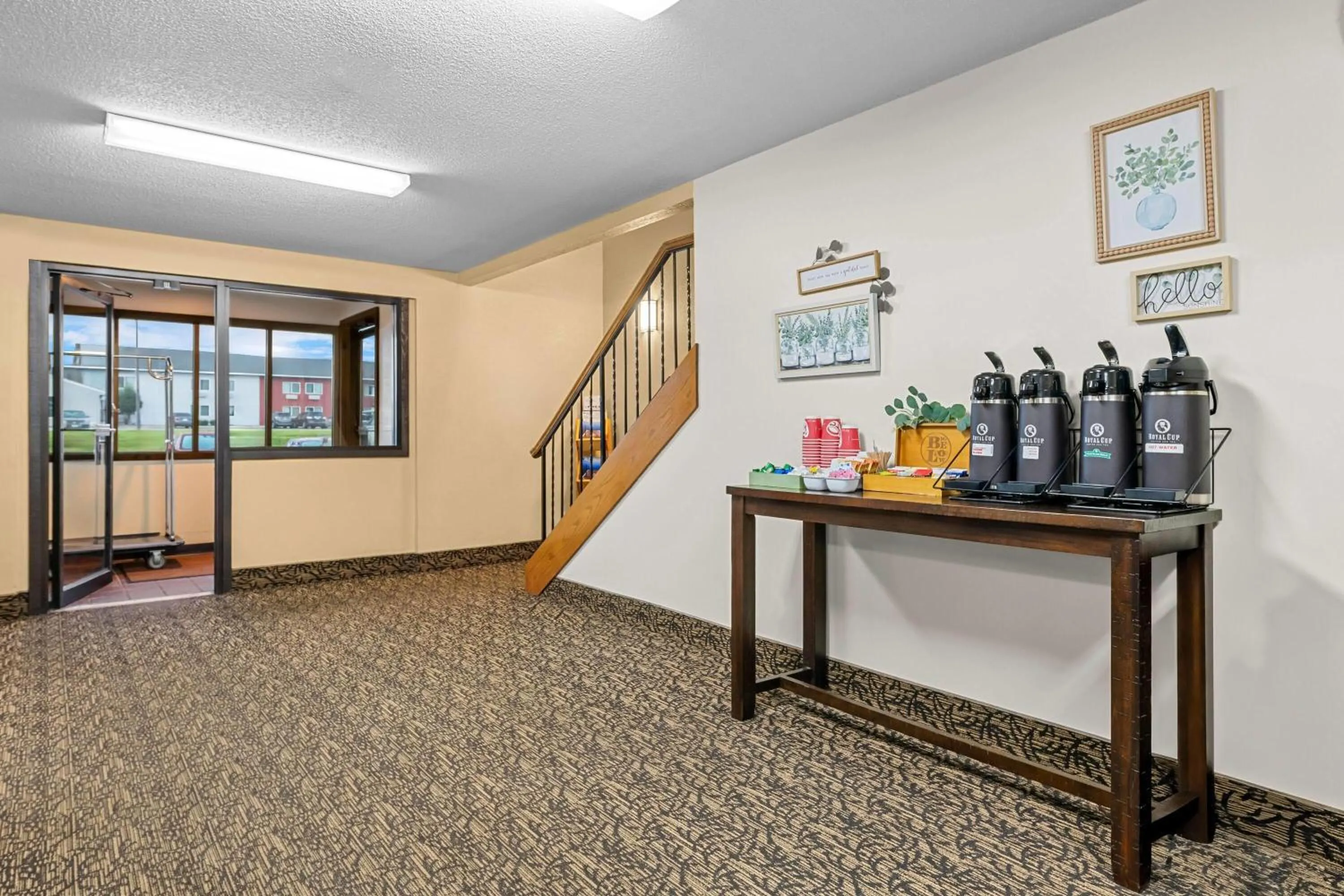 Lobby or reception in Super 8 by Wyndham Alexandria MN