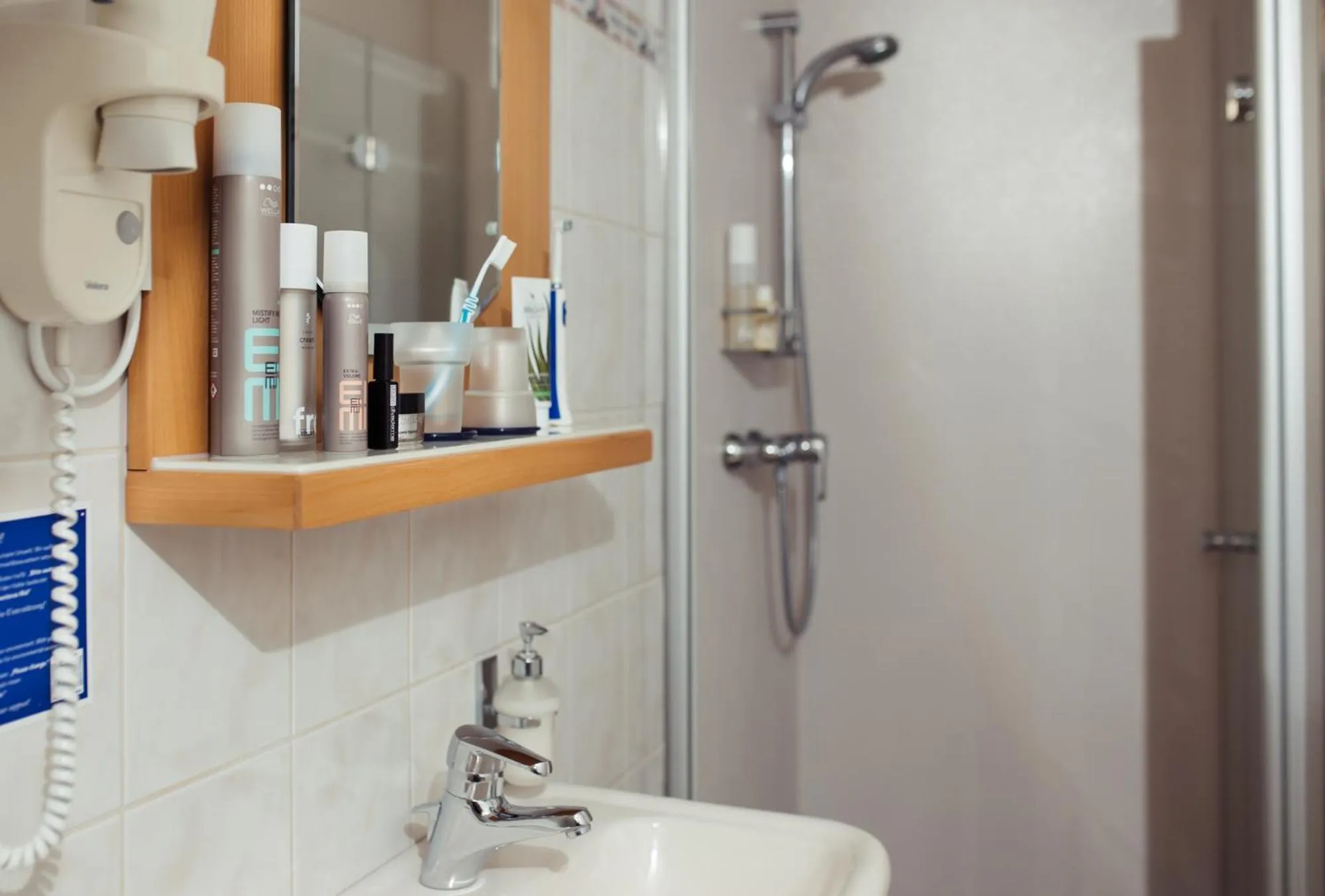 Shower in Gästehaus Krappel