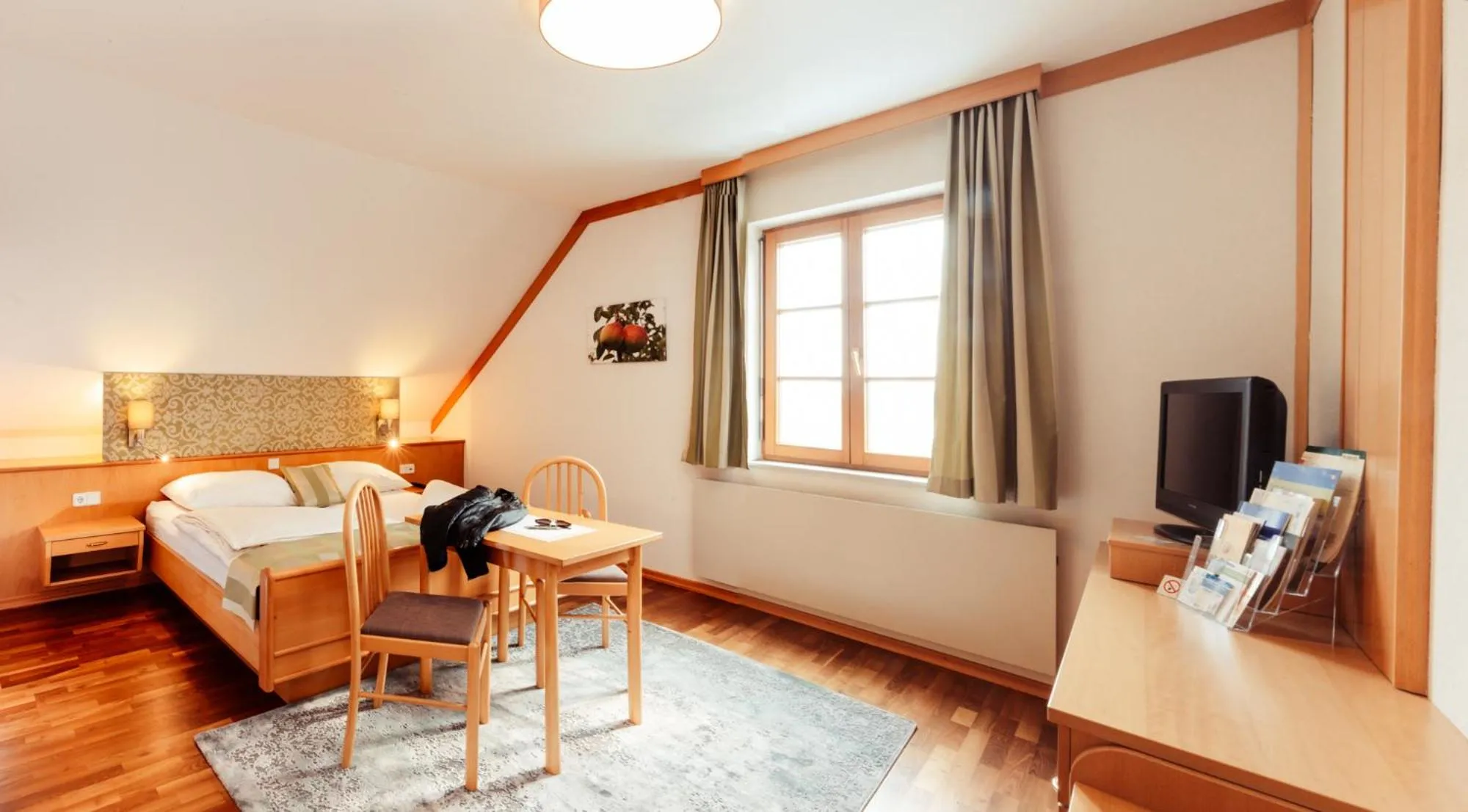 Photo of the whole room, Bed in Gästehaus Krappel