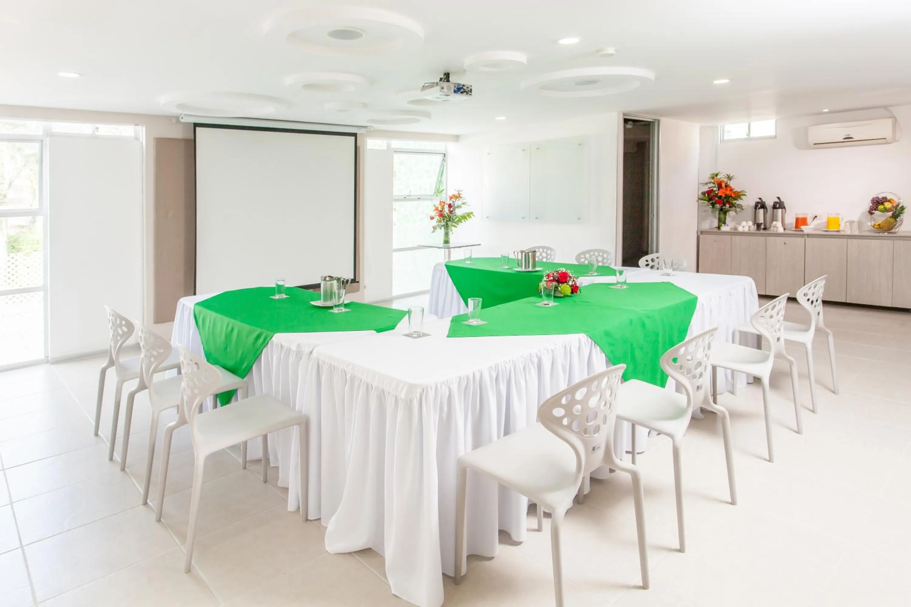 Business facilities in Eco Star Hotel