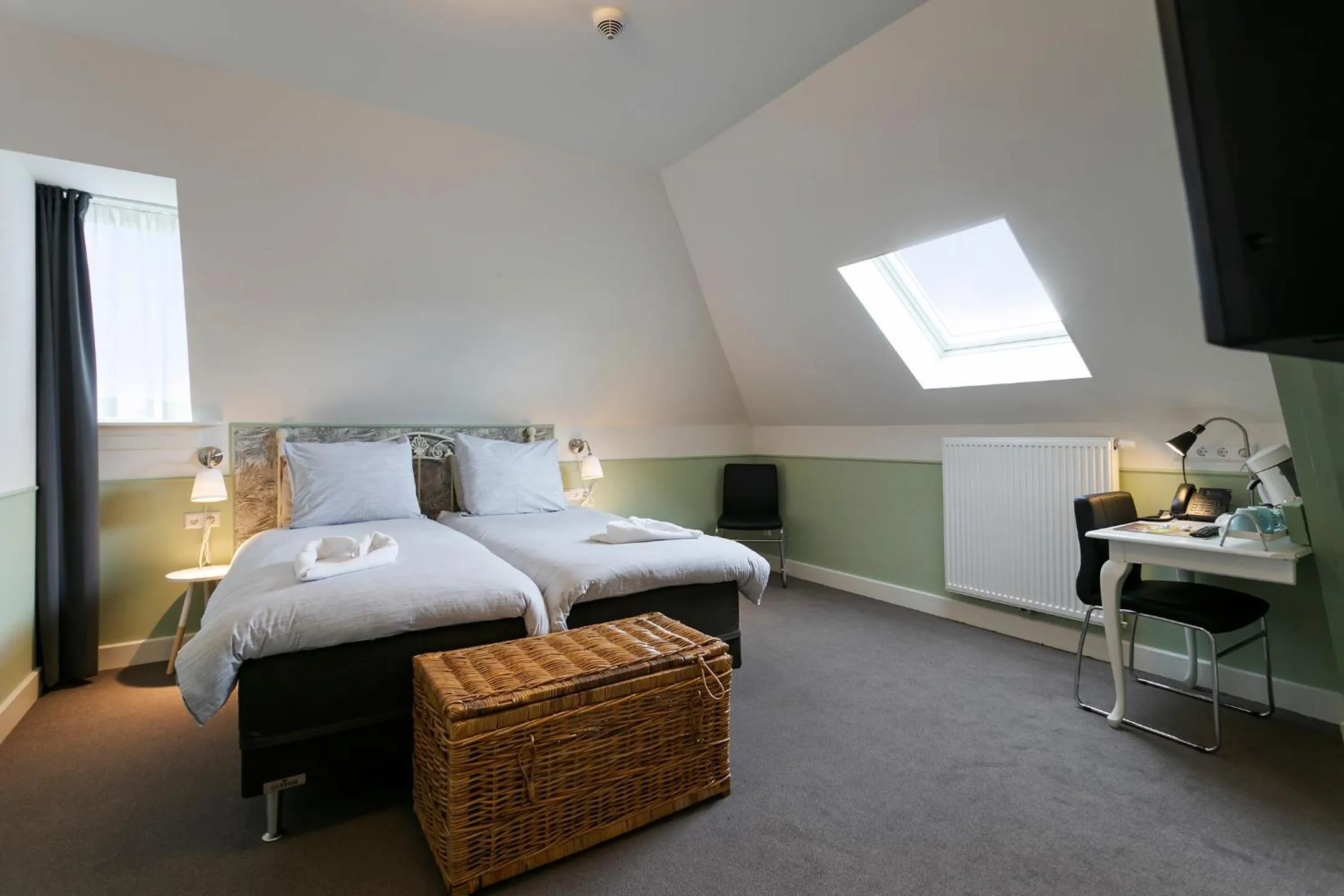 Photo of the whole room, Bed in Hotel Heere