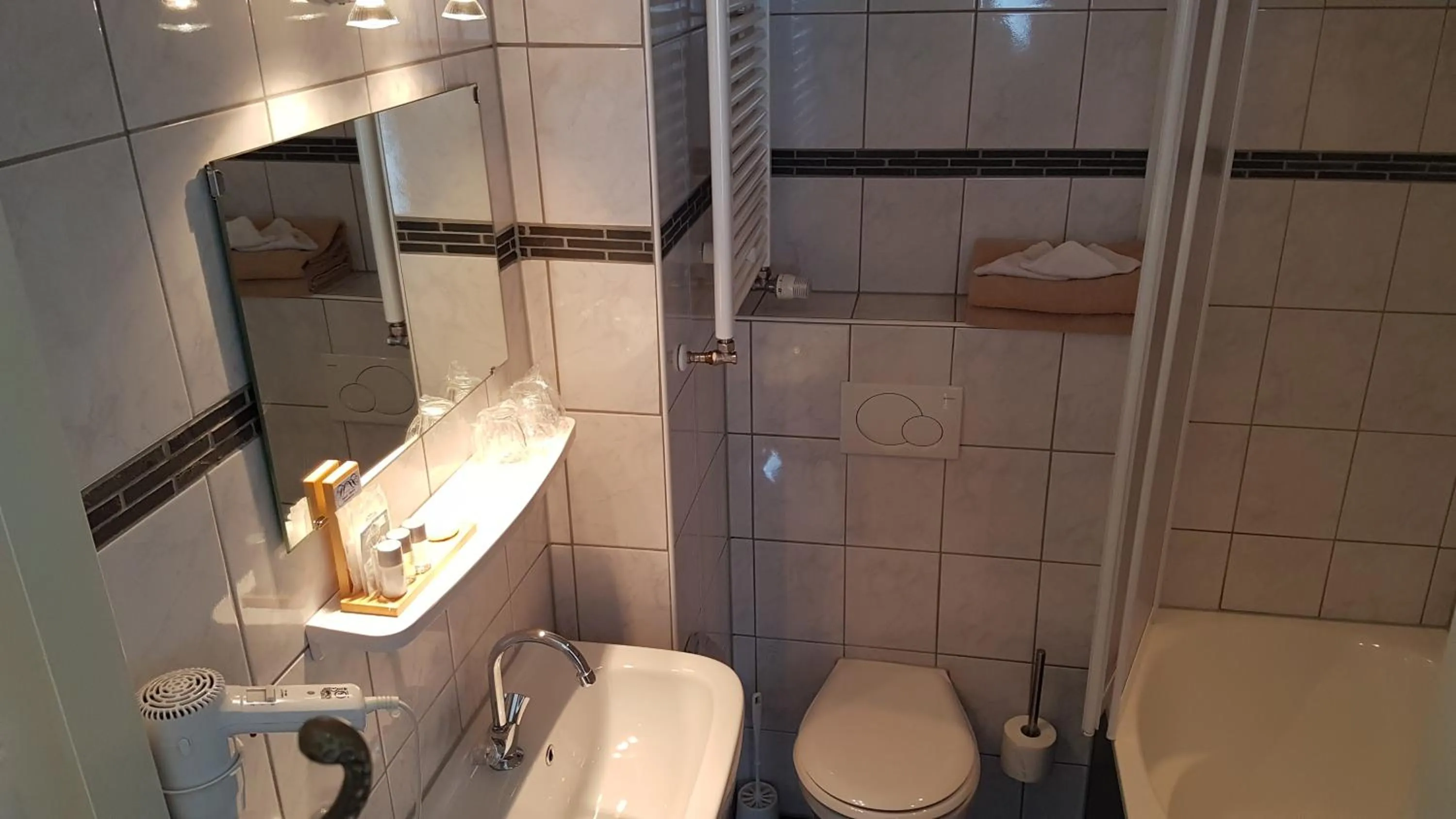 Bathroom in Hotel Heere