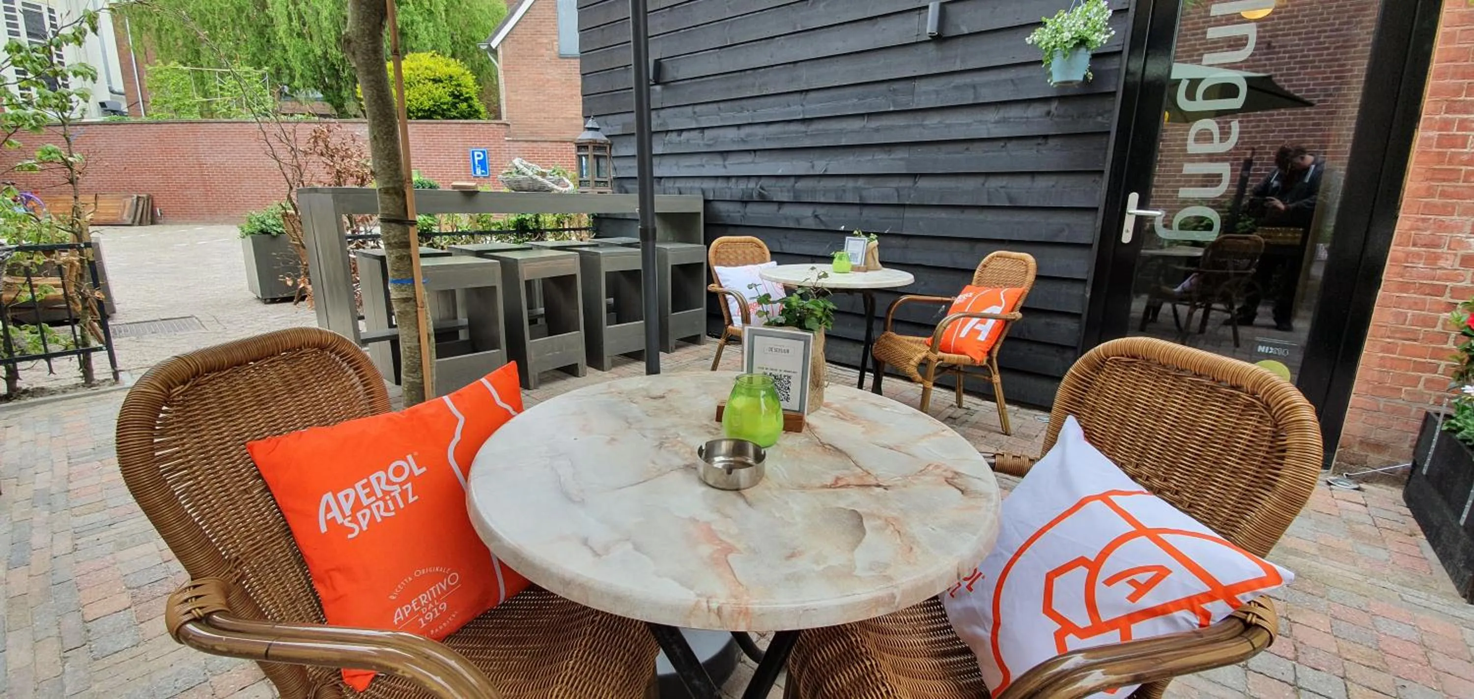 Patio in Hotel Heere