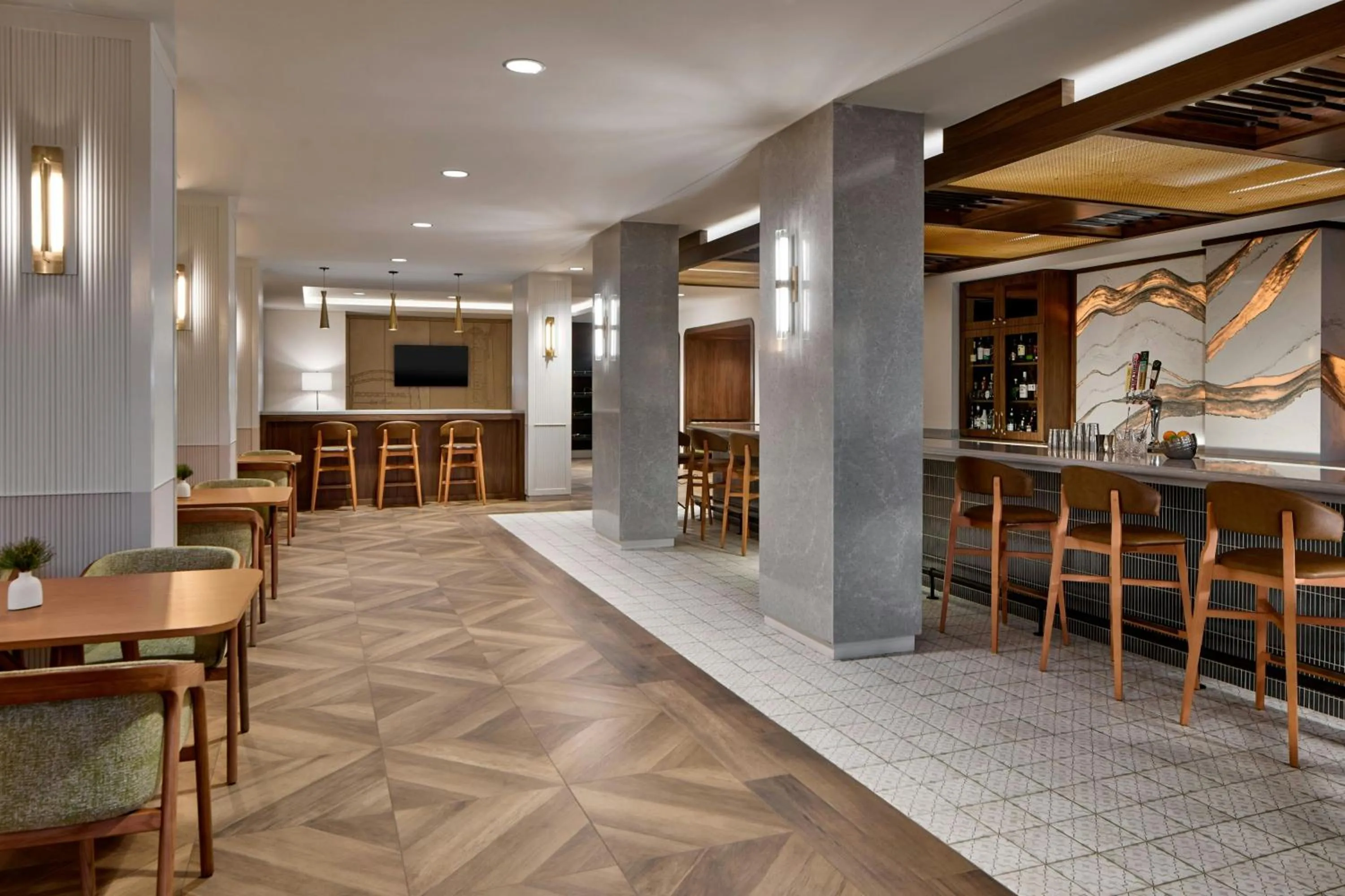 Restaurant/places to eat in Sheraton Birmingham