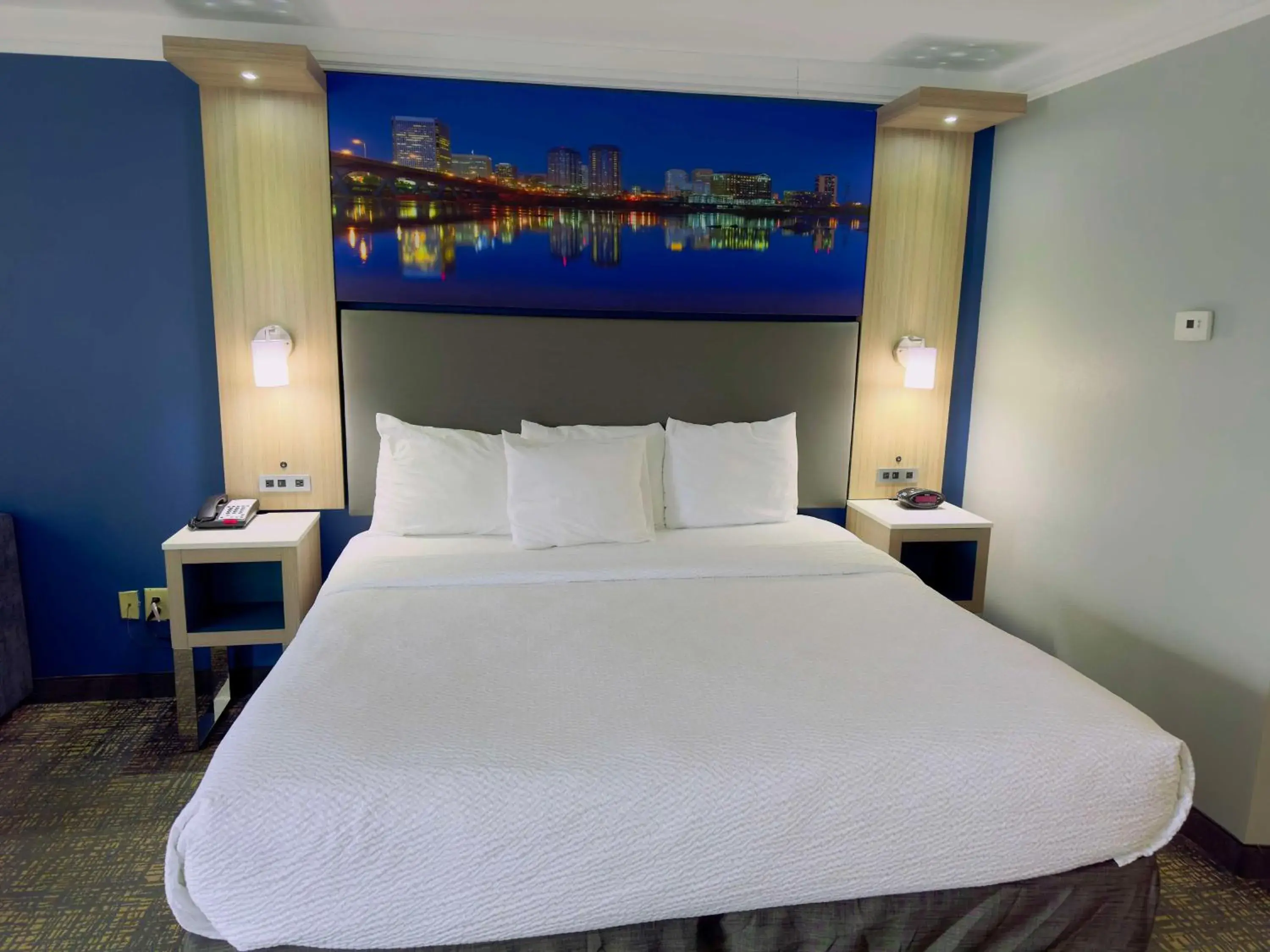 King Room with Bath Tub - Disability Access/Non Smoking in Best Western Plus Glen Allen Inn King Room with Bath Tub - Disability Access/Non Smoking in Best Western Plus Glen Allen Inn