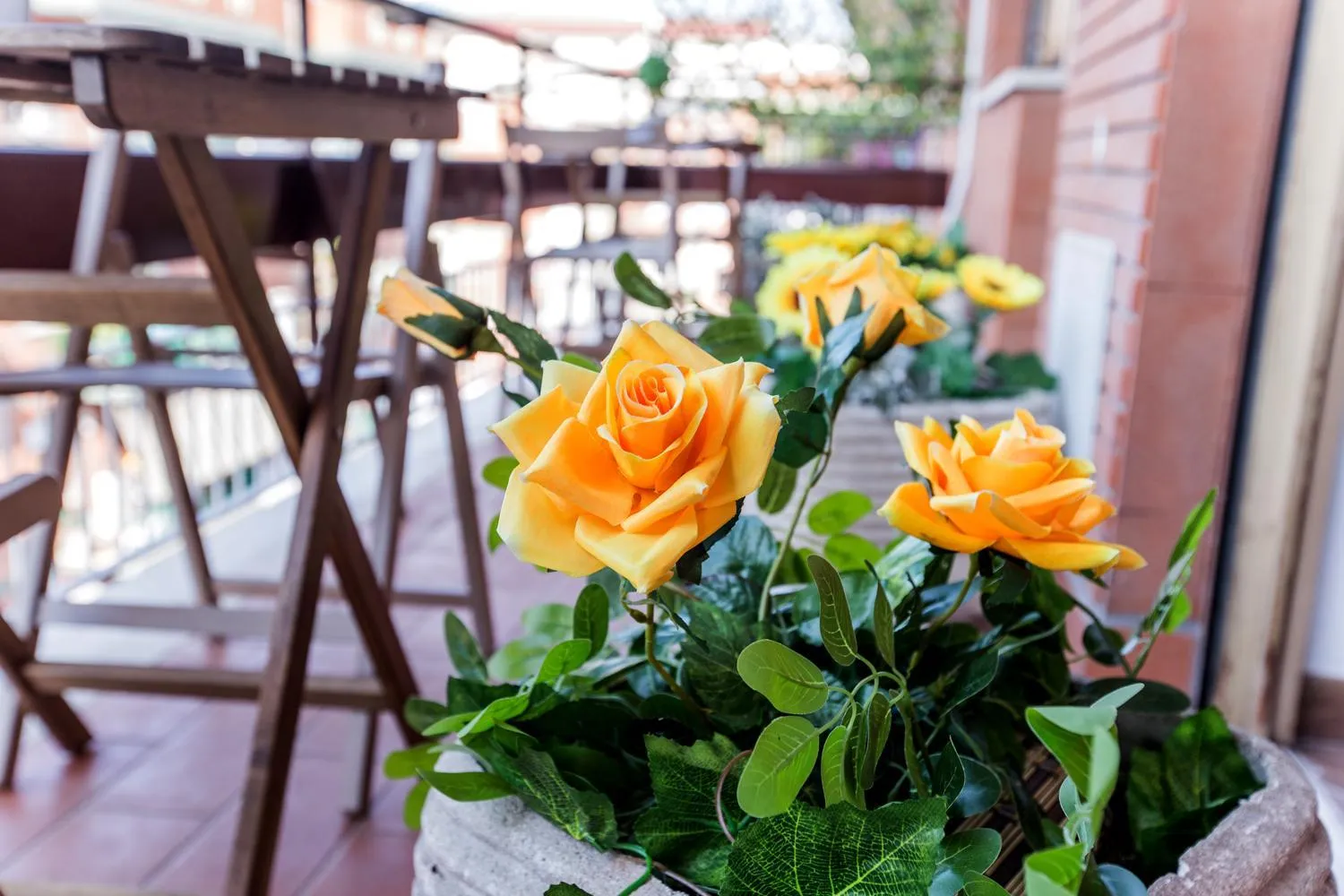 Property building in Quelli della via Gluck