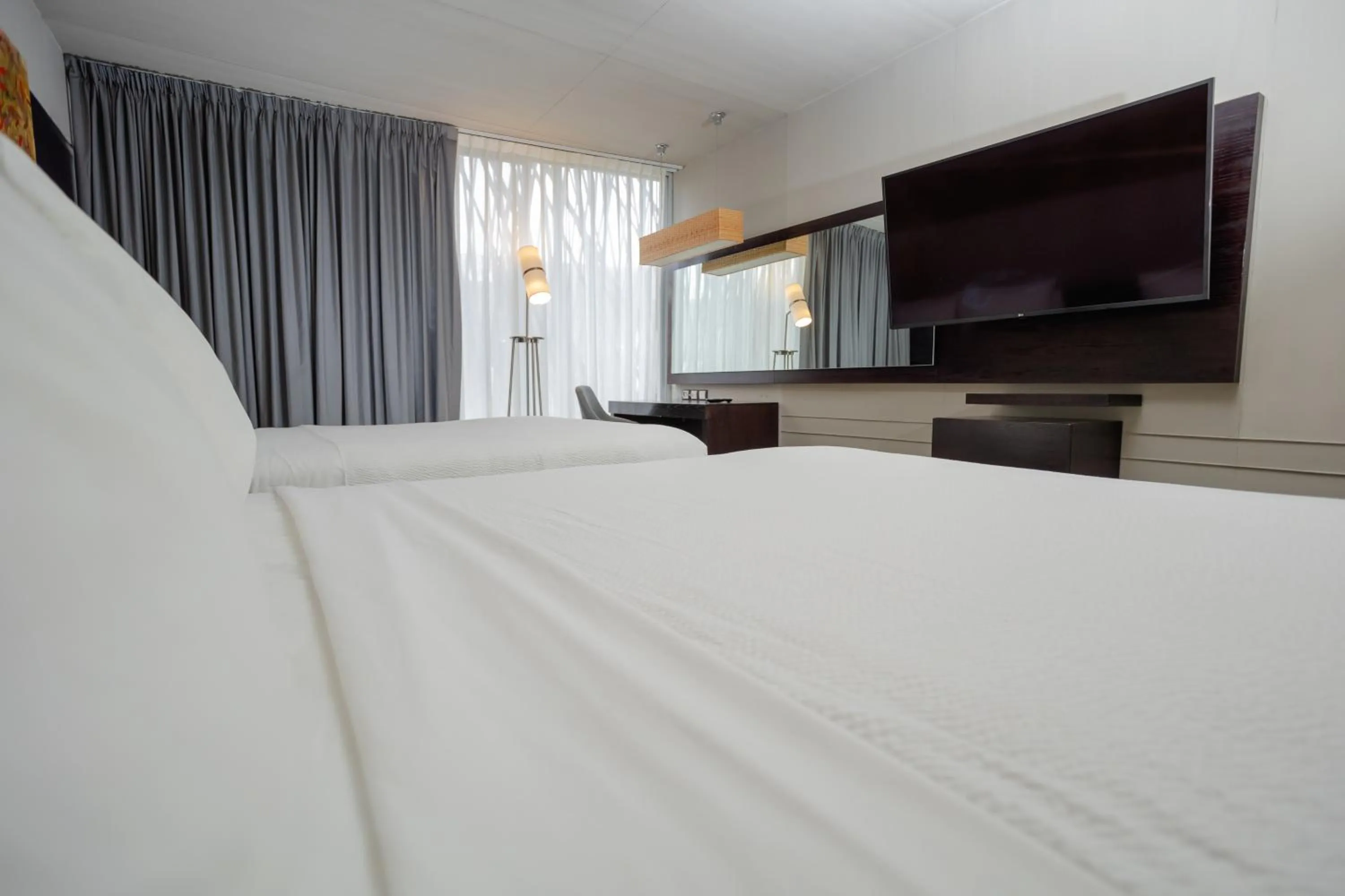 Swimming pool, Bed in Courtyard by Marriott Tuxpan Veracruz