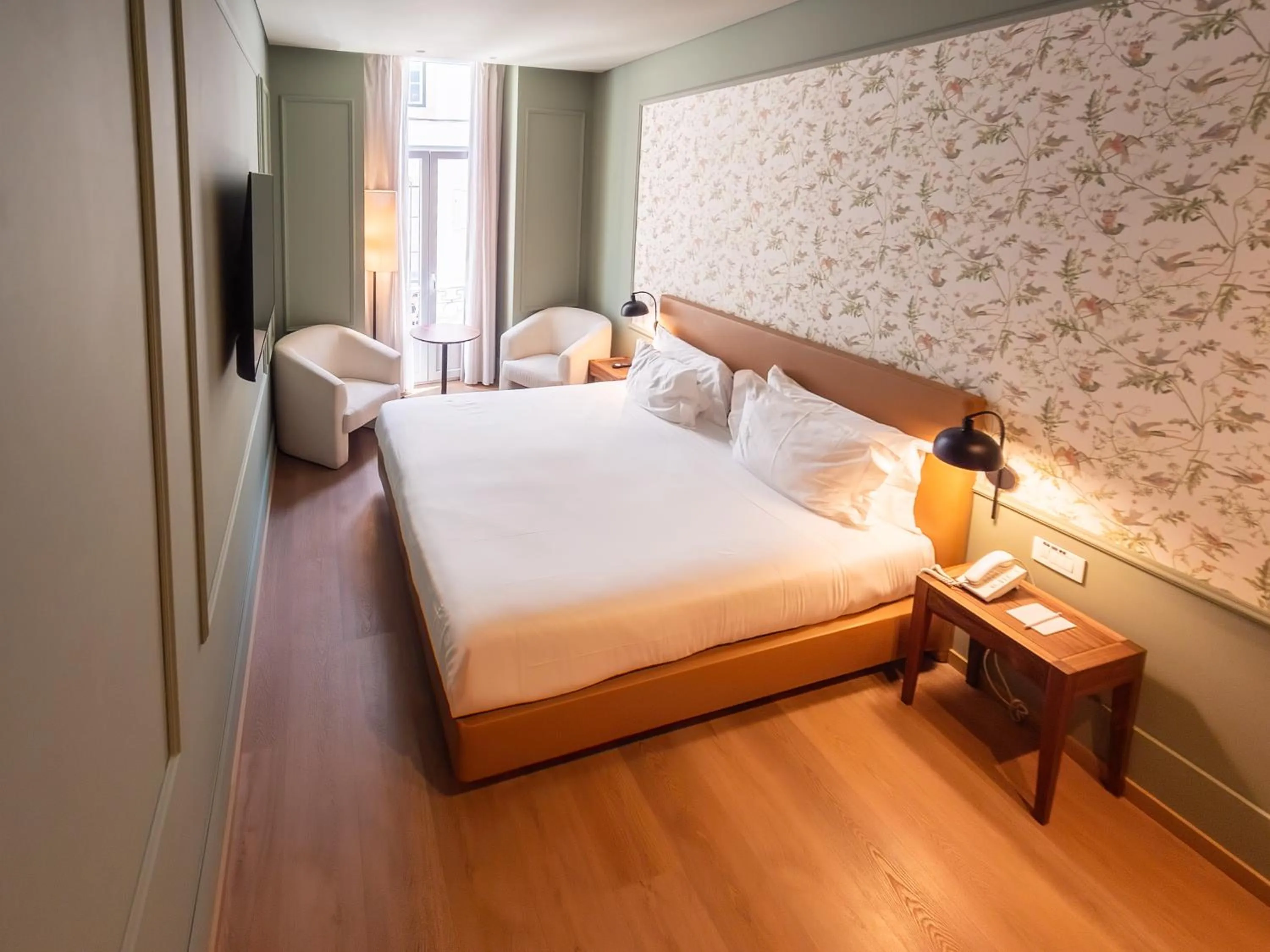 Bed in Lisboa Carmo Hotel