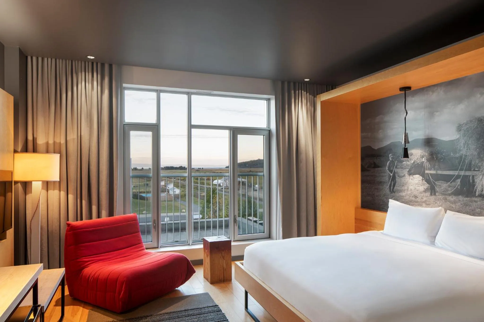 Bed in Hôtel & Spa Le Germain Charlevoix