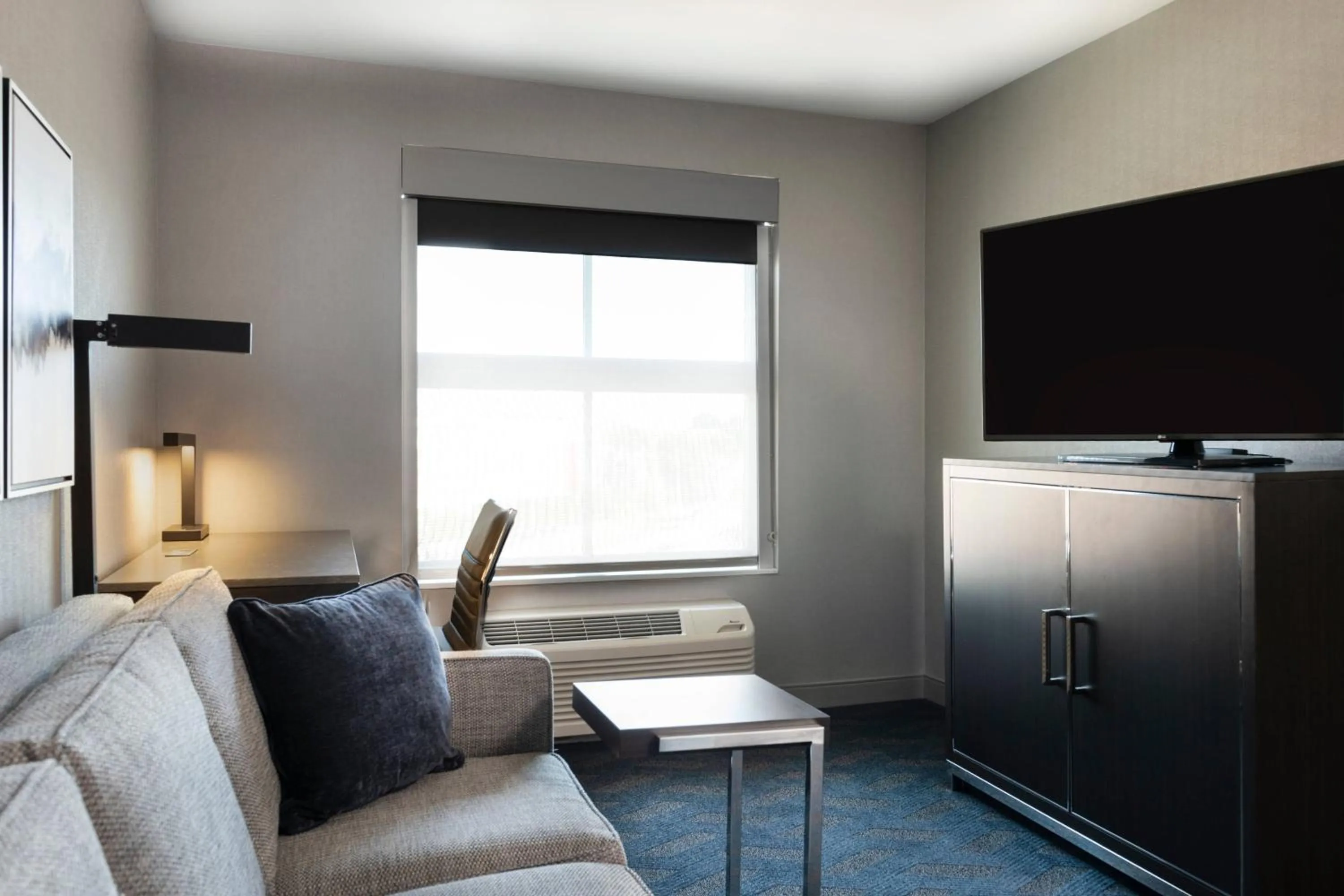 Living room in Residence Inn by Marriott Boston Logan Airport/Chelsea