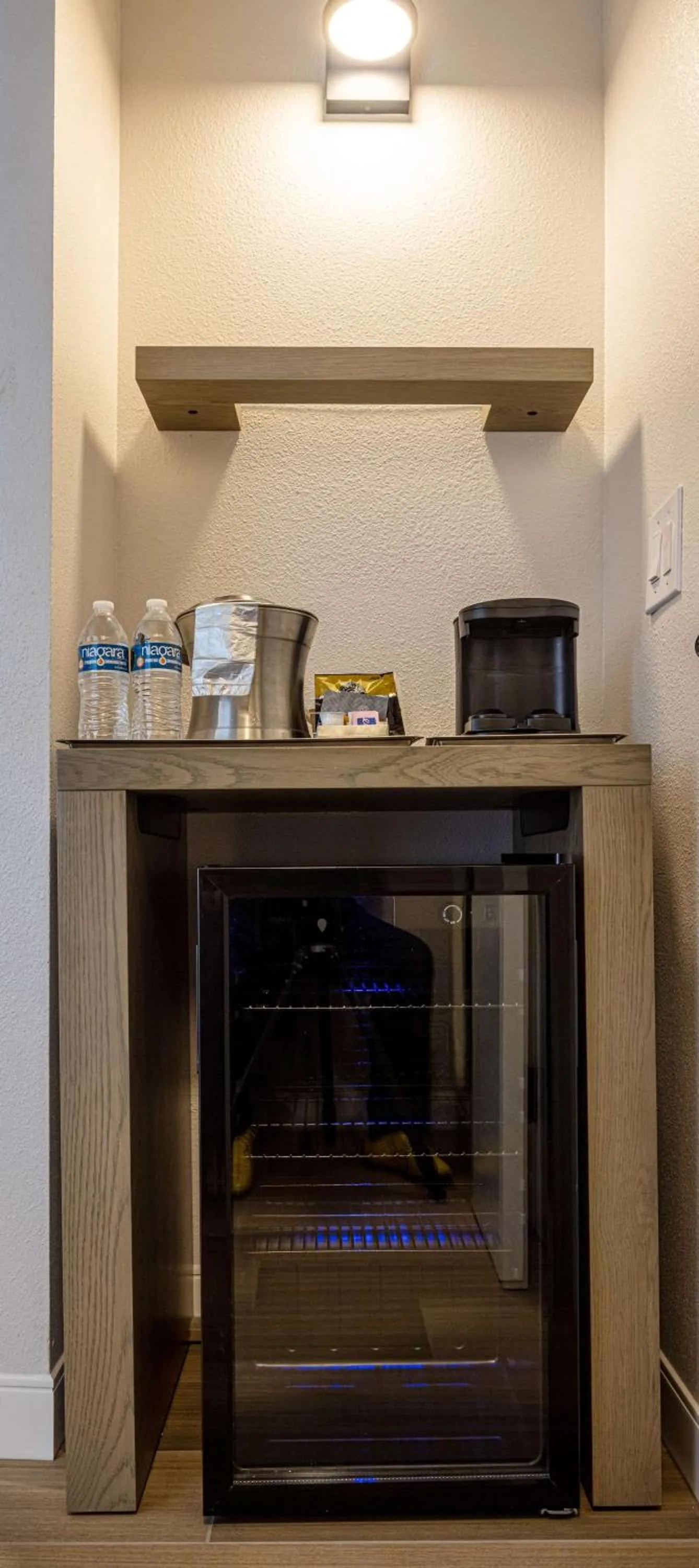 Photo of the whole room in Hilton Austin Airport