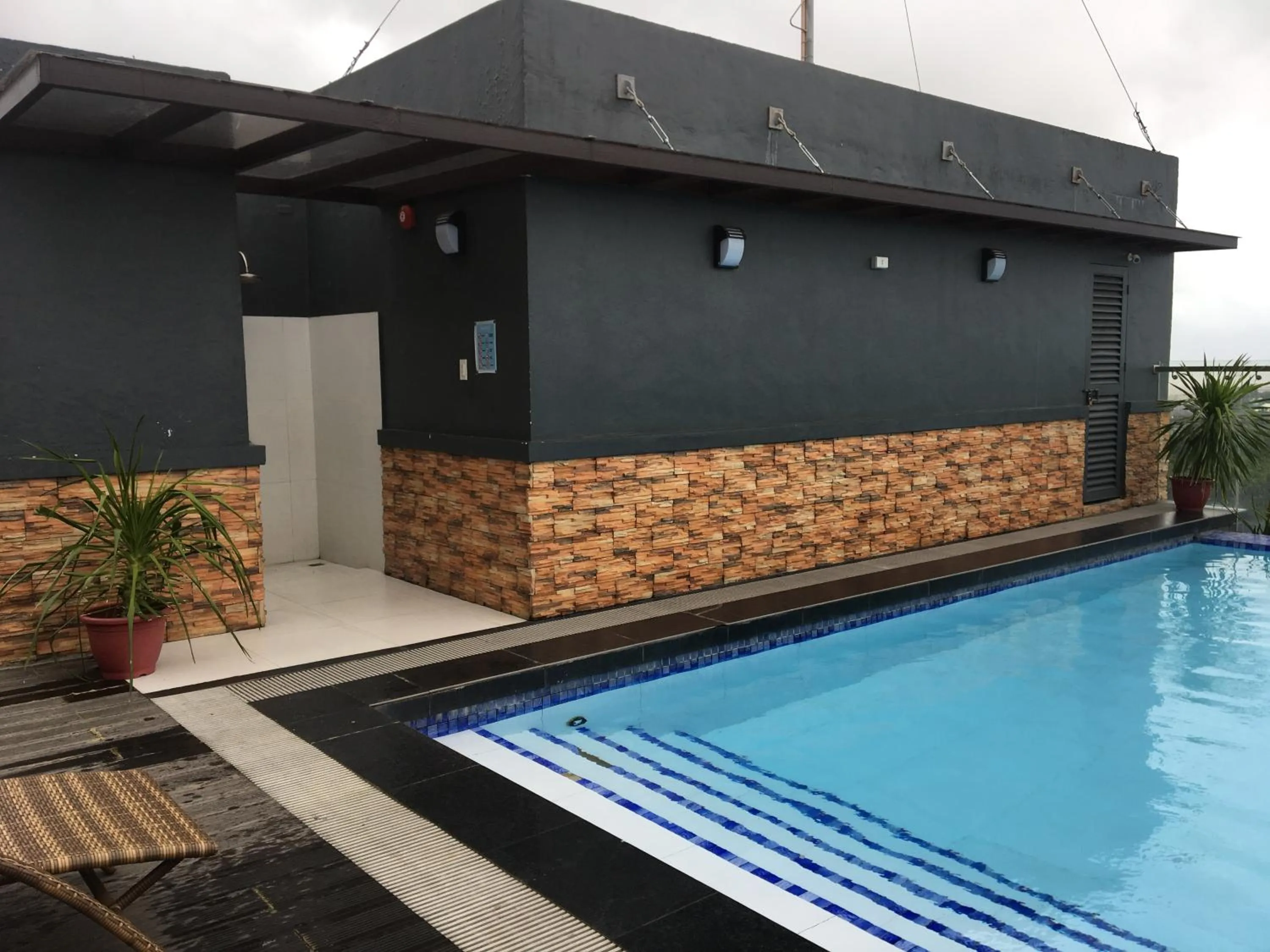 Swimming pool in Cityscape Residences 1102