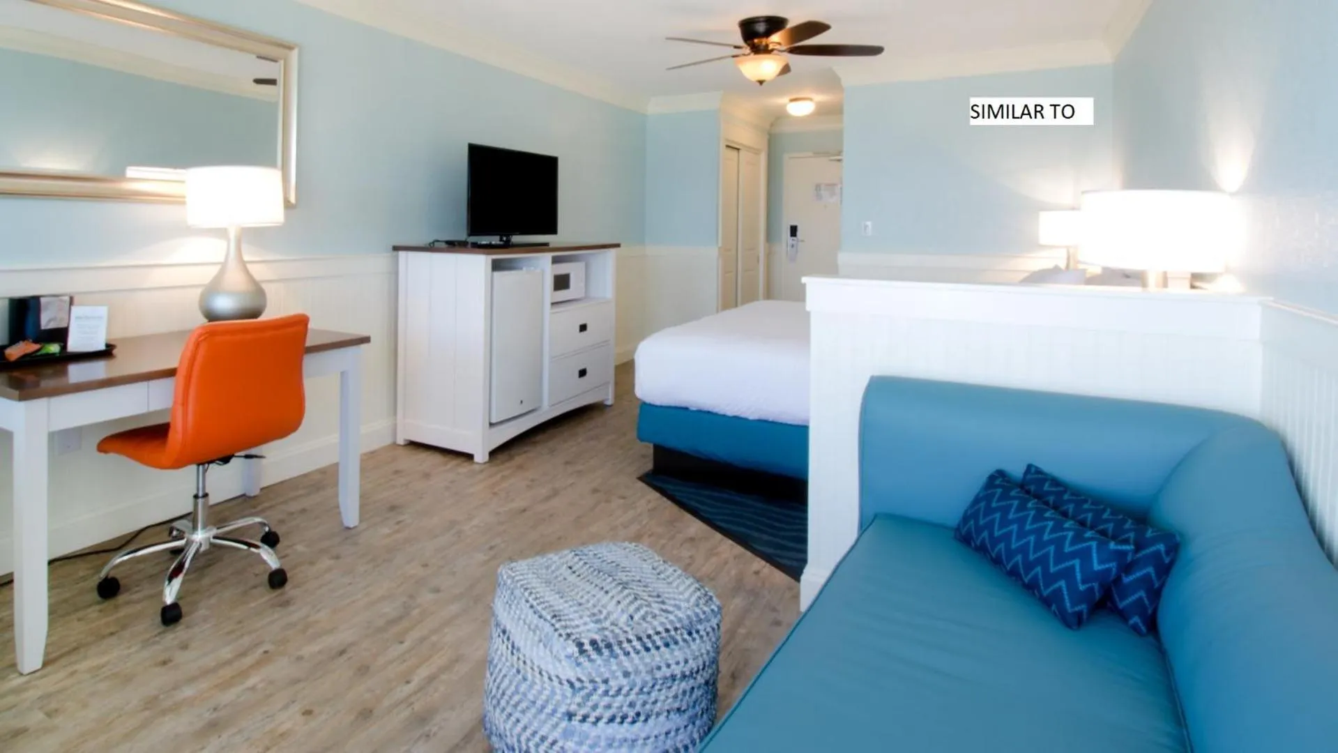 Photo of the whole room, Bed in John Yancey Oceanfront Inn