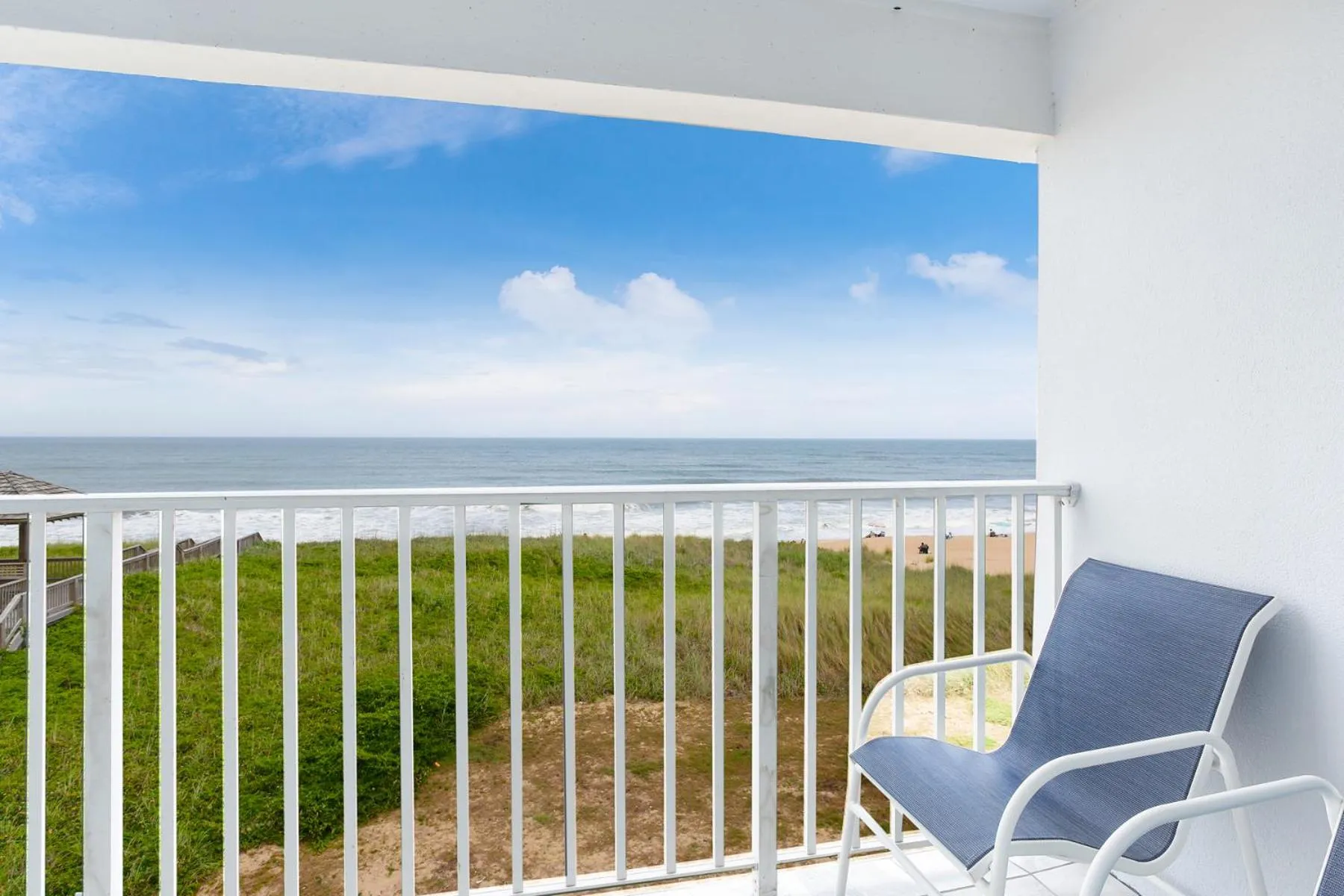 Balcony/Terrace in John Yancey Oceanfront Inn