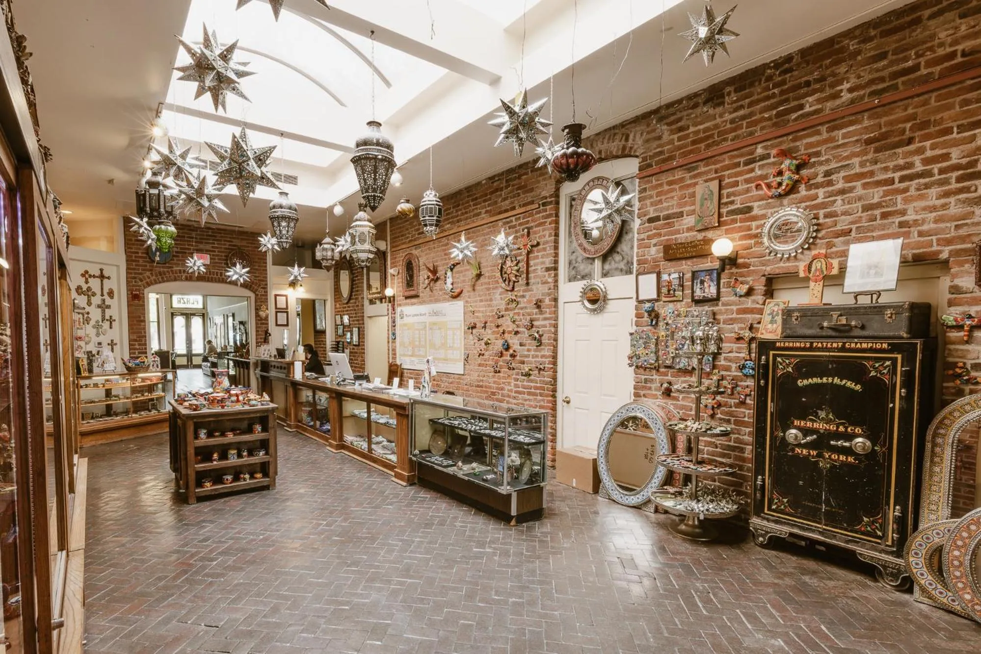 Lobby or reception in Historic Plaza Hotel