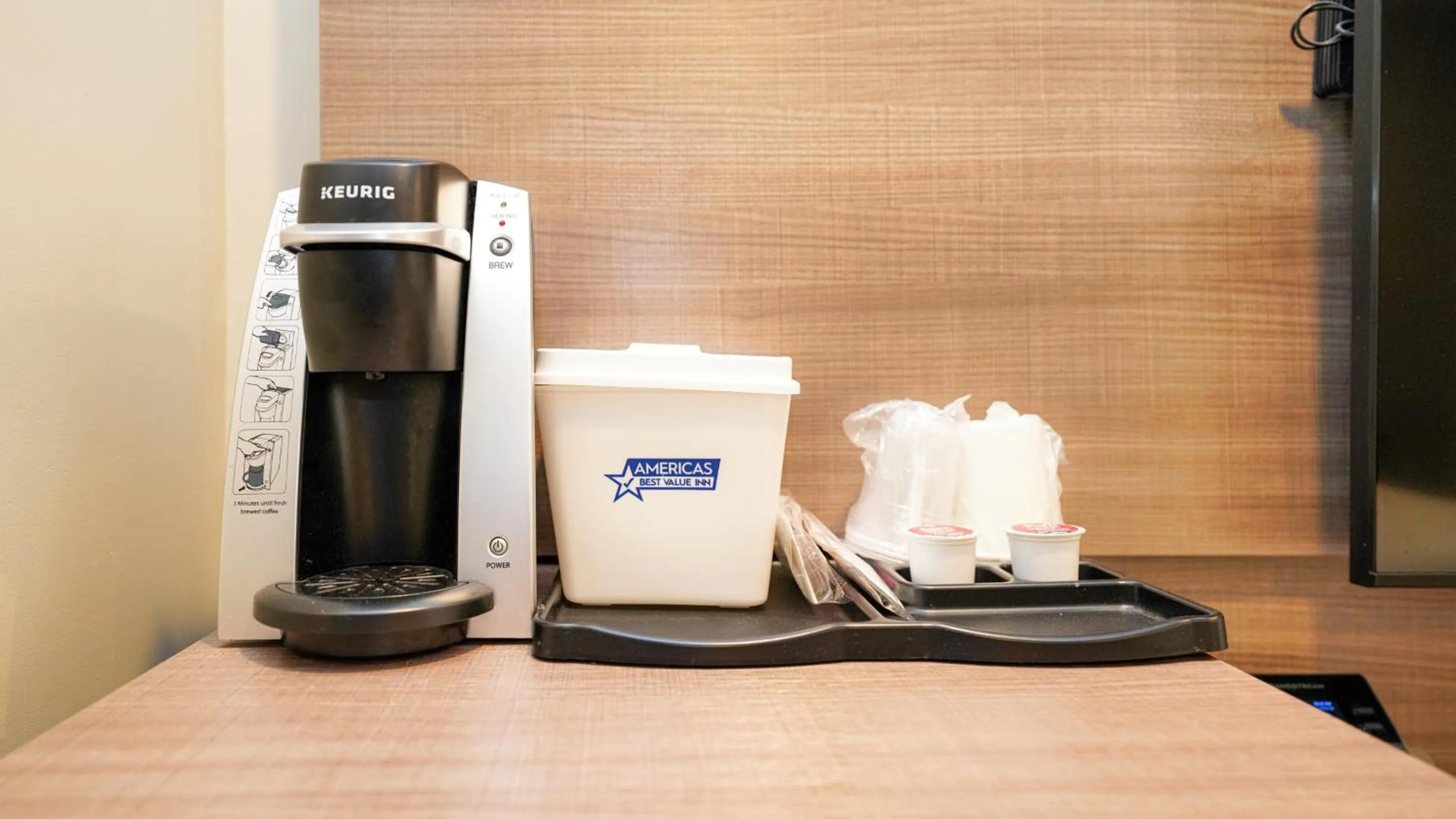 Coffee/tea facilities in Americas Best Value Inn, Antioch